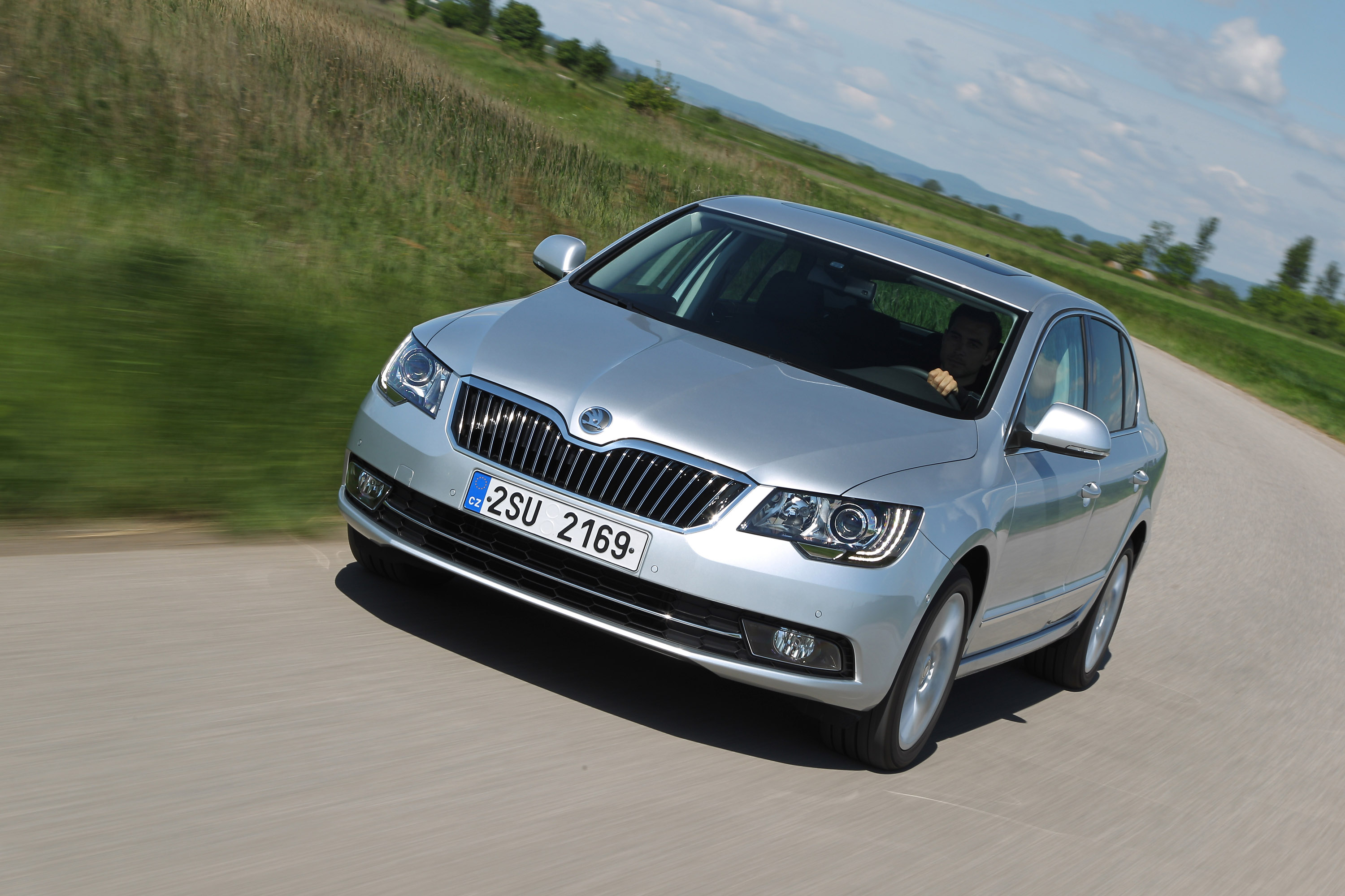 Skoda Superb photo #22