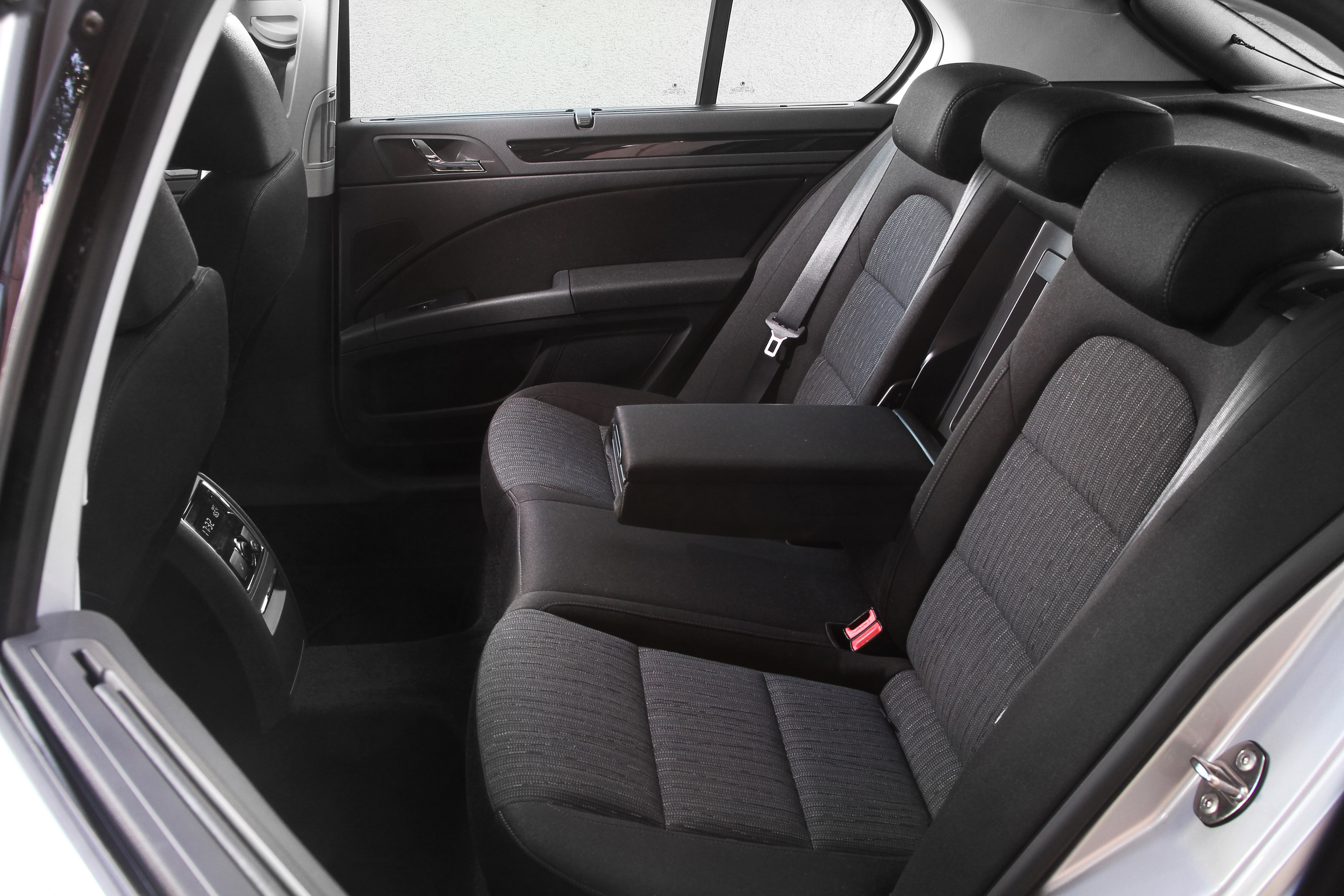 Skoda Superb photo #30