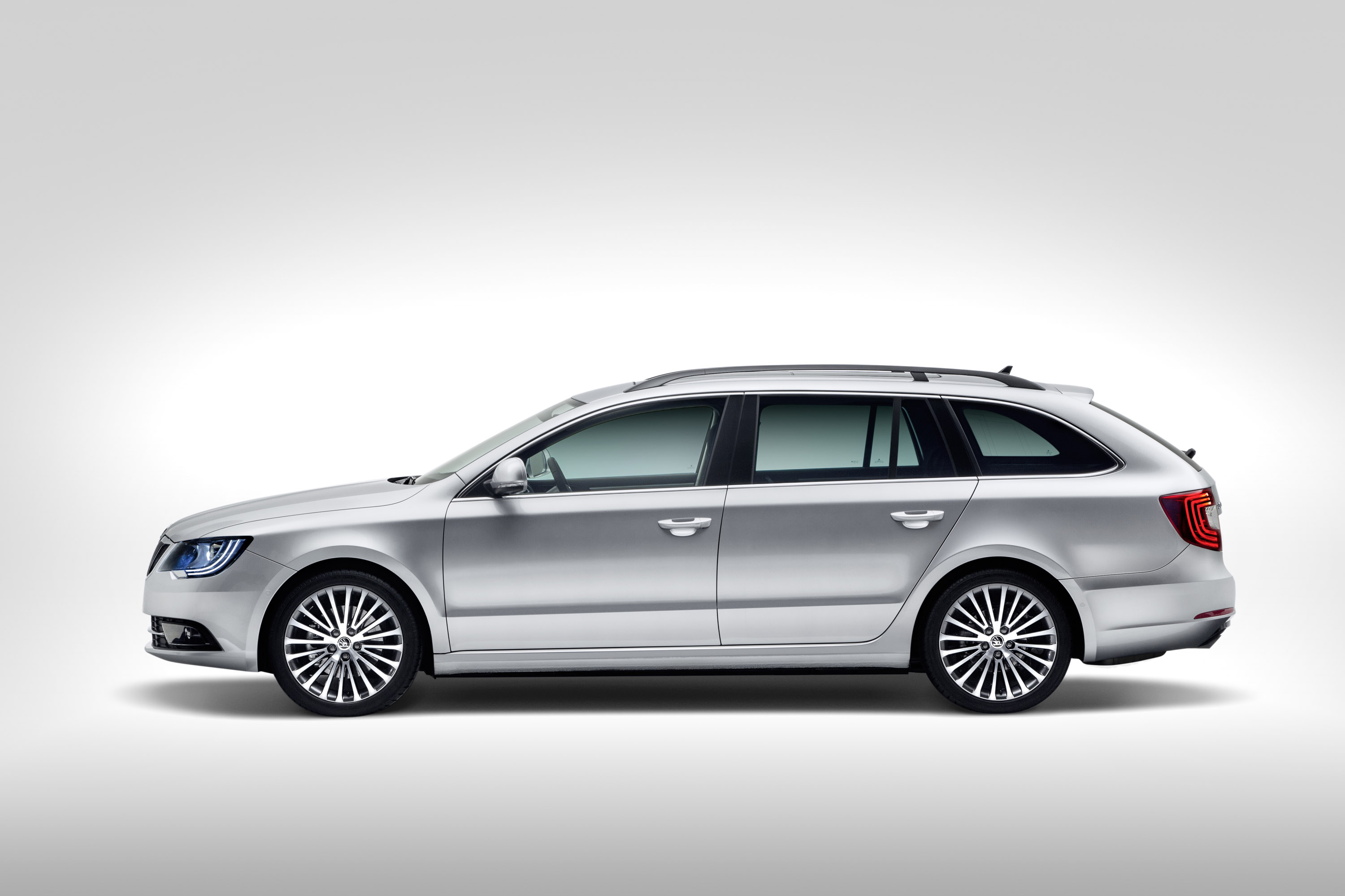 Skoda Superb photo #38
