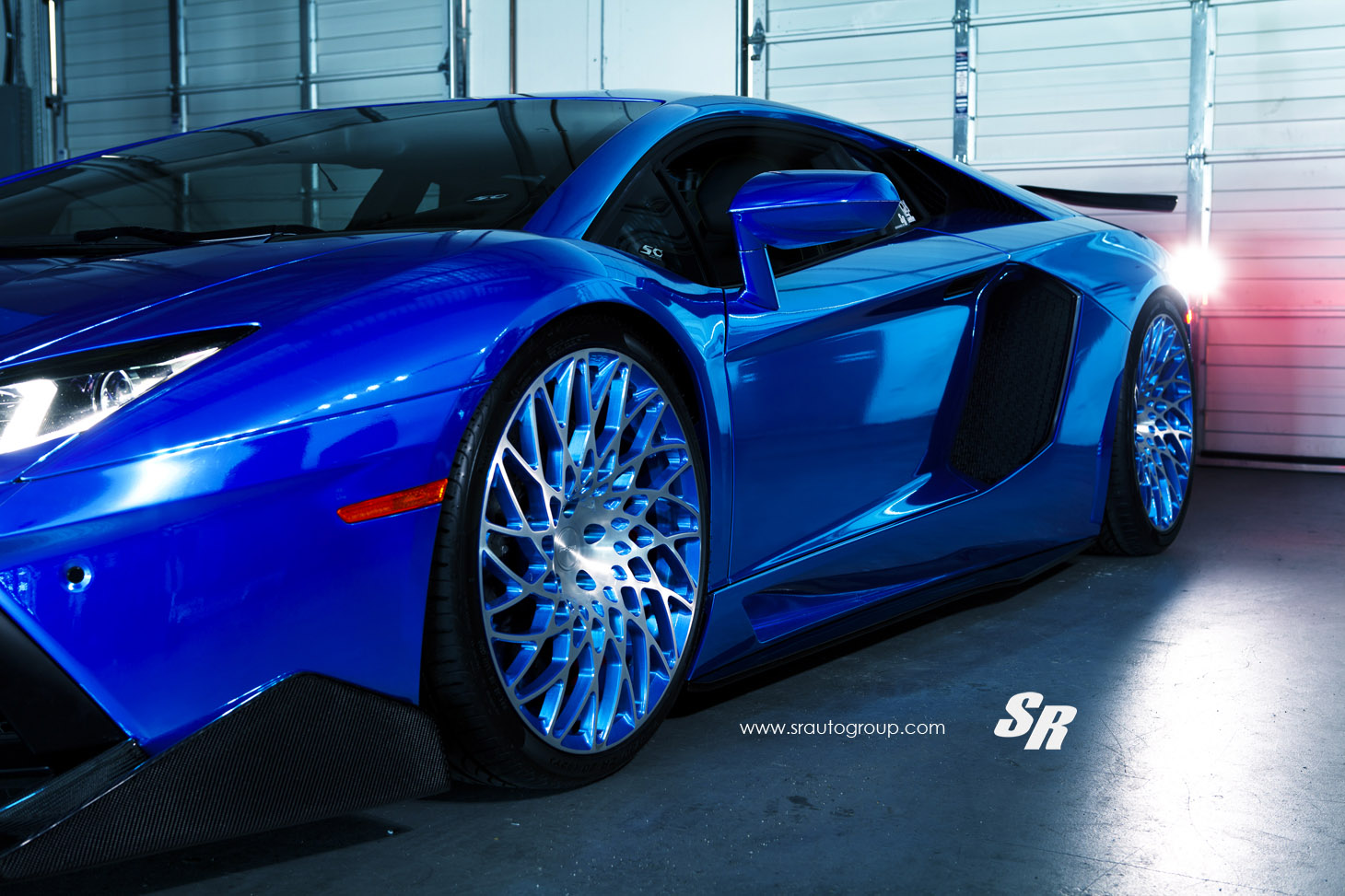 Покажи синие машины. Ламборджини авентадор синий. Lamborghini Aventador lp700-4 синяя. Синий металлик Ламборгини авентадор. Lamborghini Aventador 13.