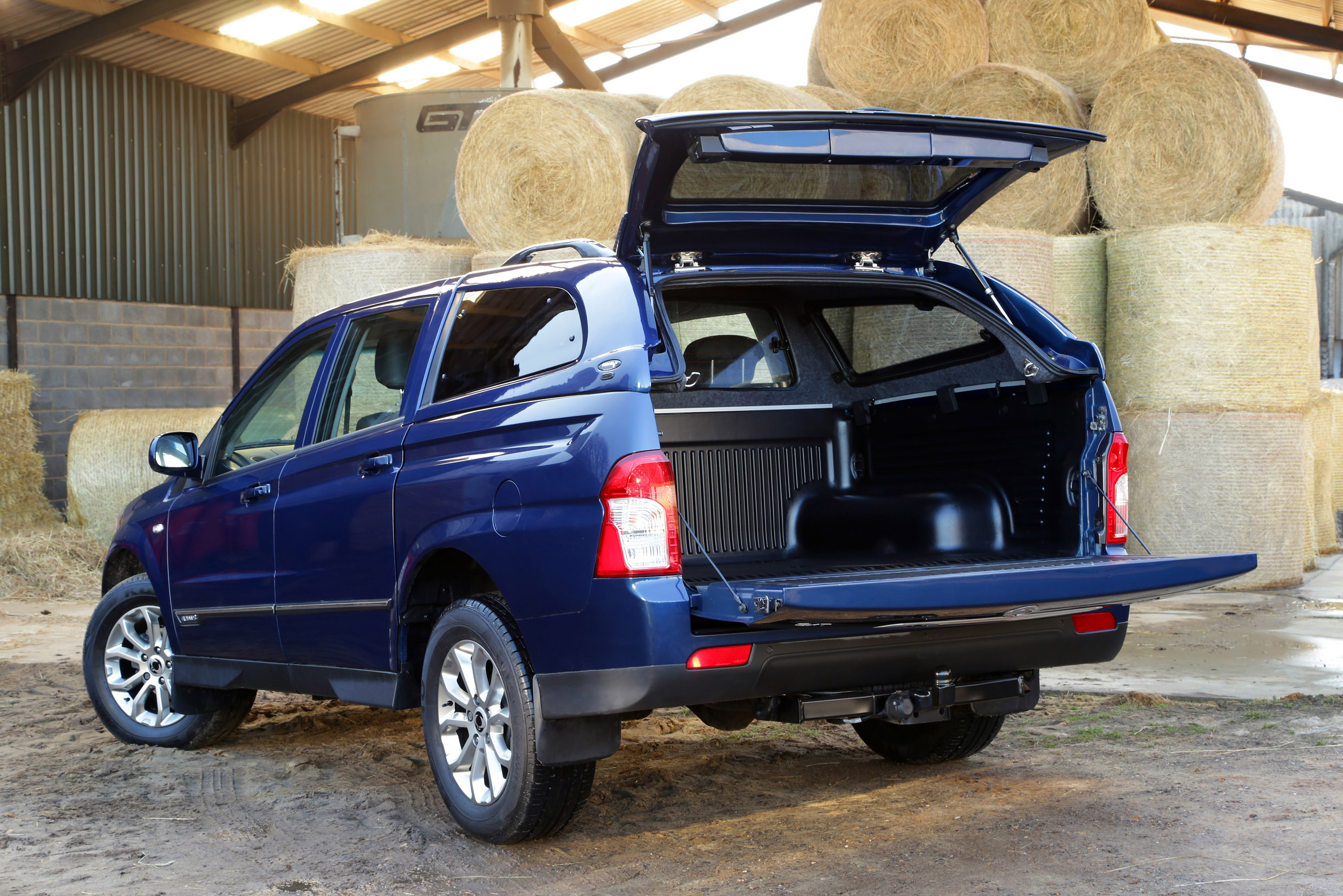 SsangYong Korando Sports Pick-Up photo #8