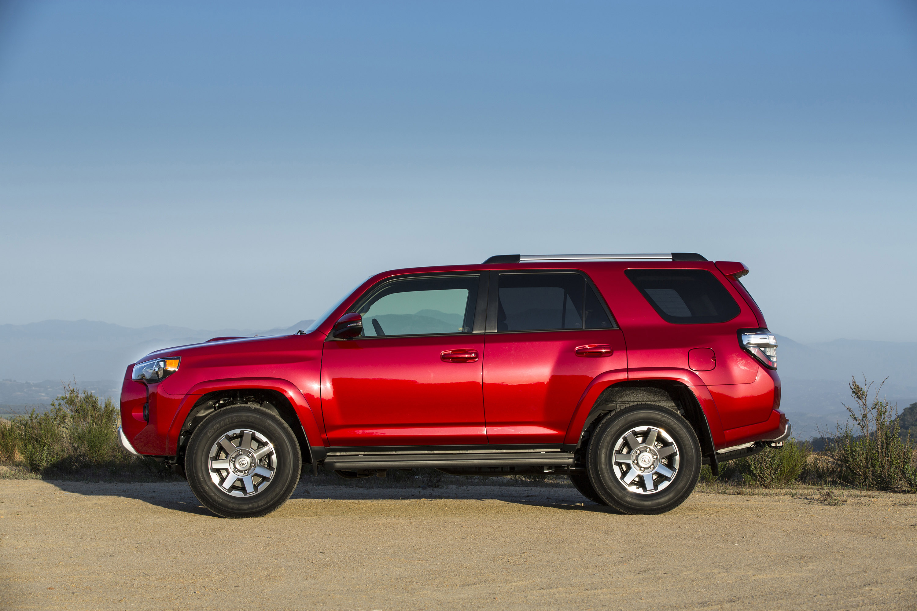 Toyota 4Runner photo #16