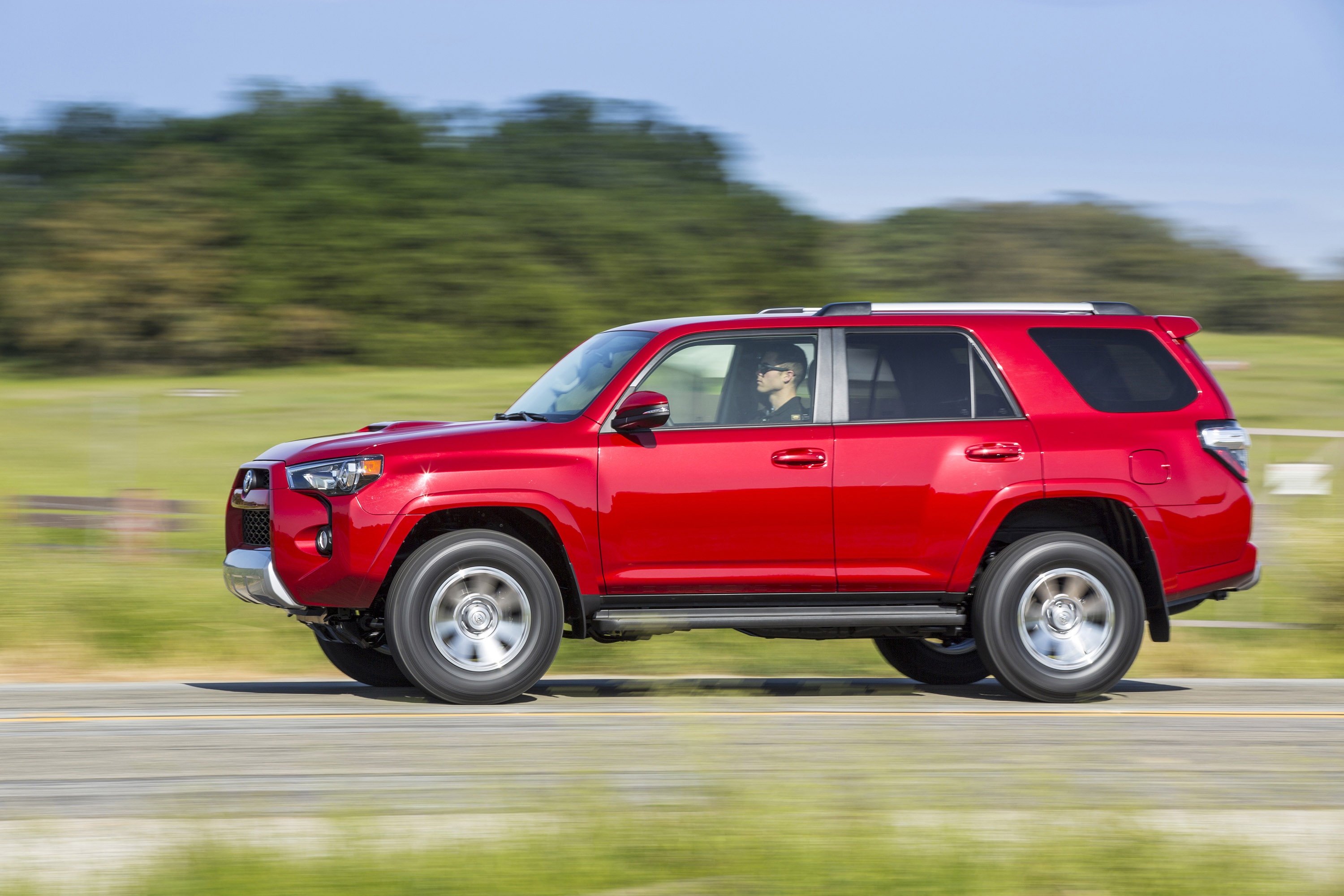 Toyota 4Runner photo #17