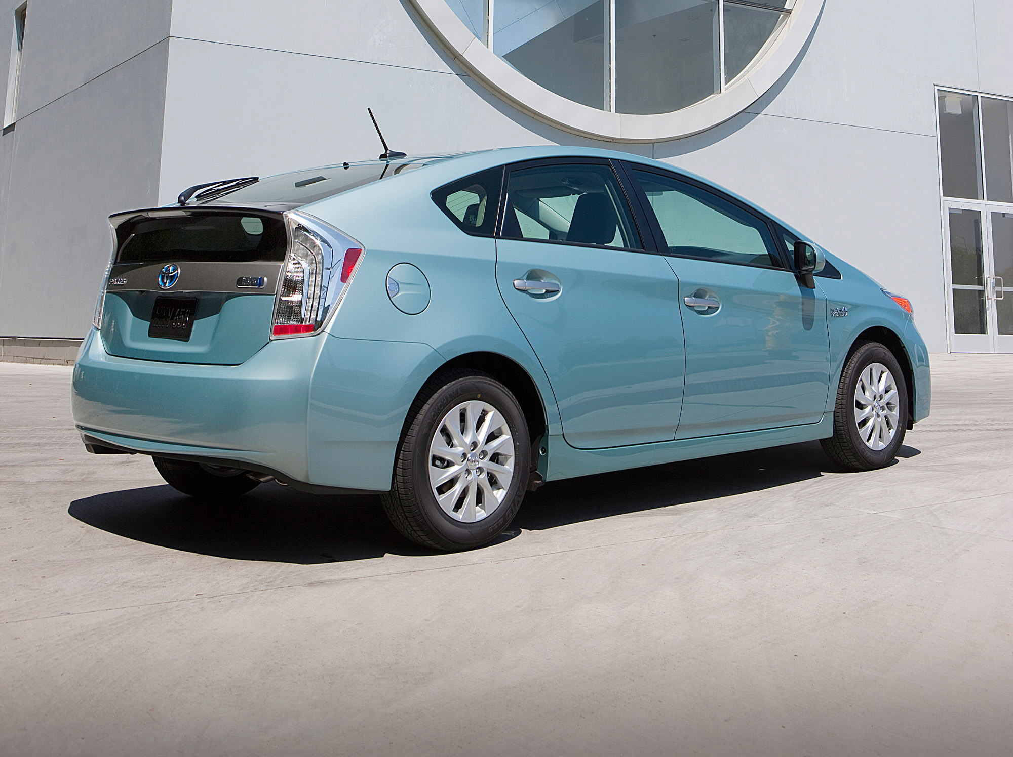 Toyota Prius US photo #2