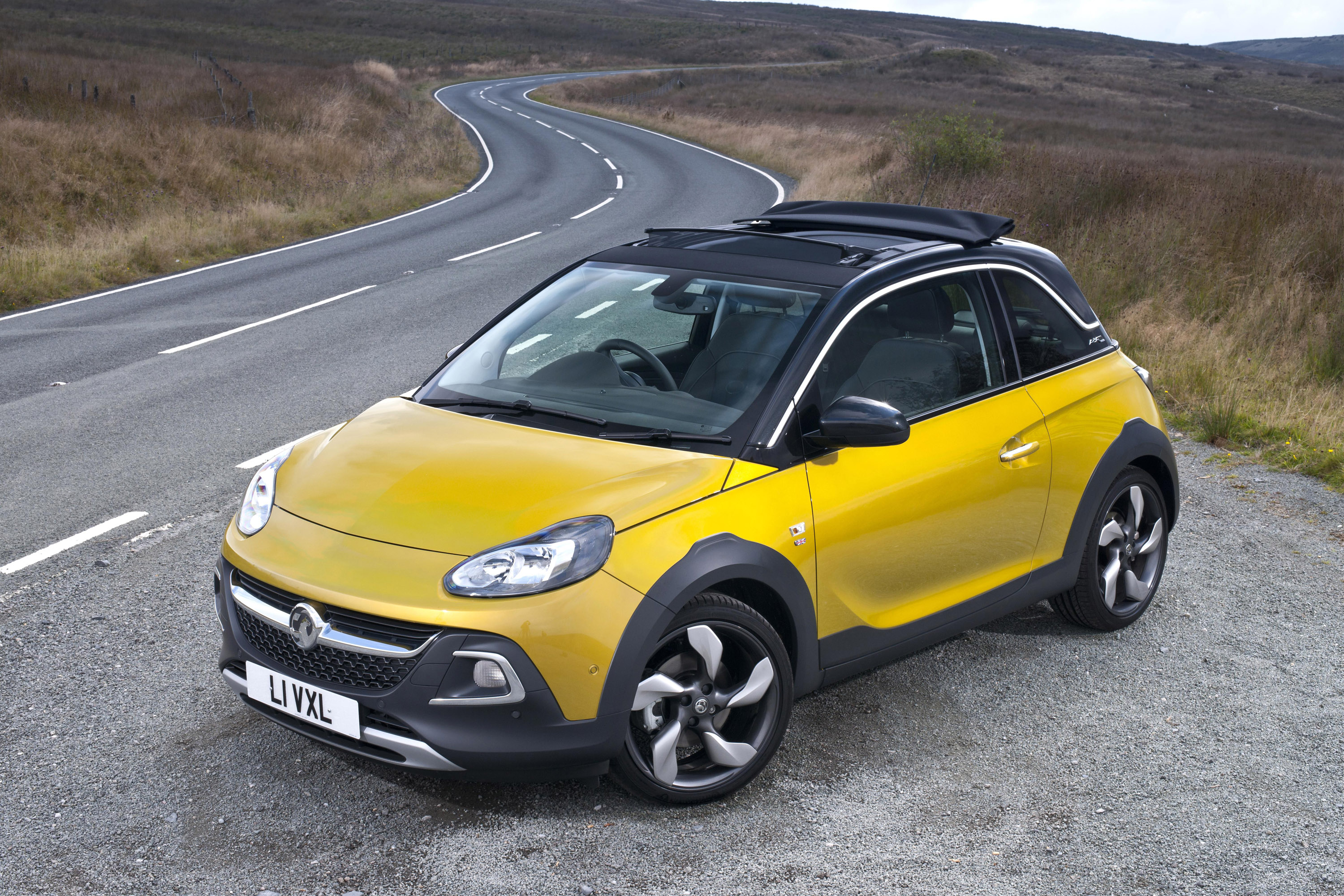 Vauxhall Adam Rocks Air photo #2