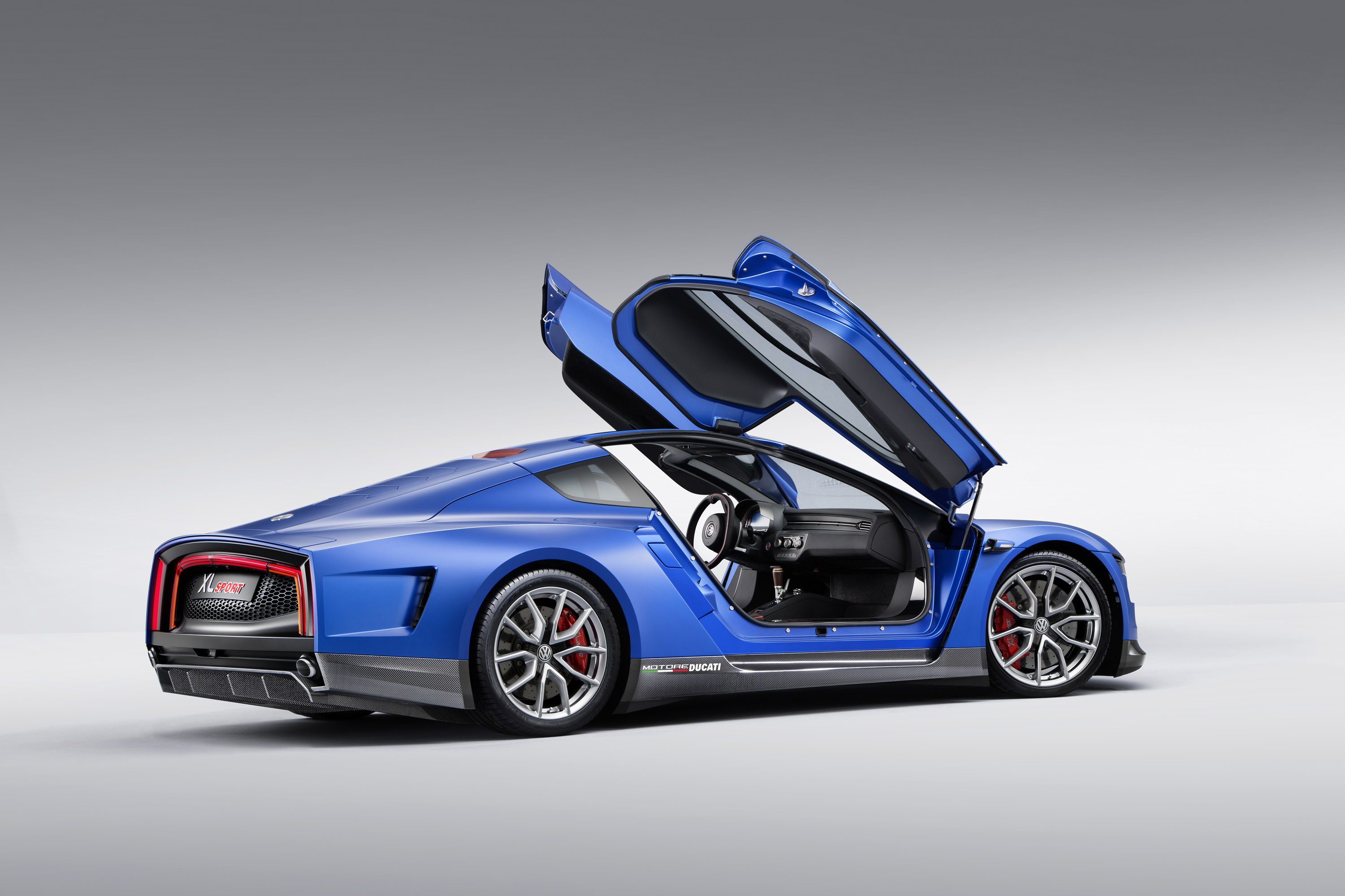 Volkswagen XL Sport Concept photo #9