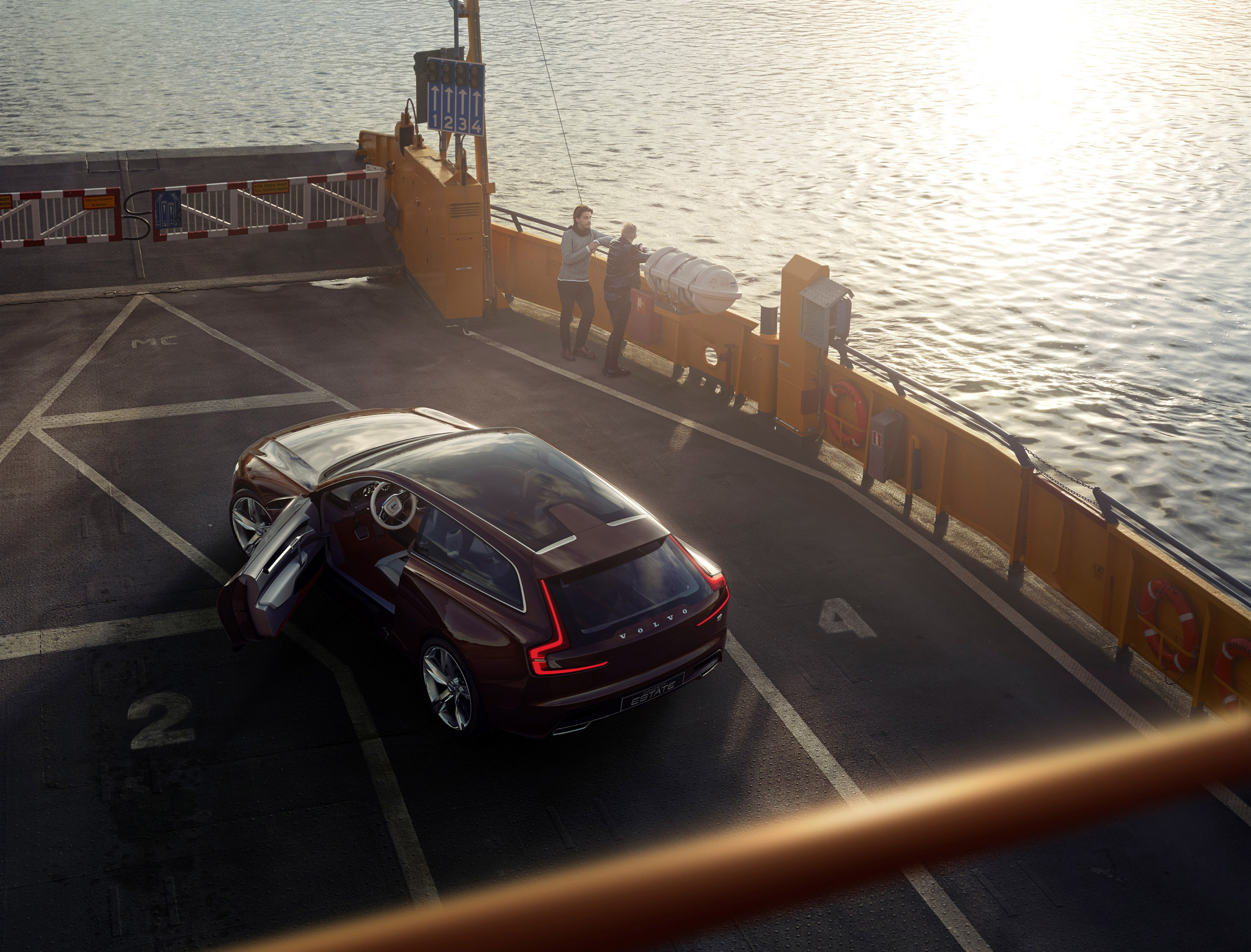 Volvo Estate Concept photo #17