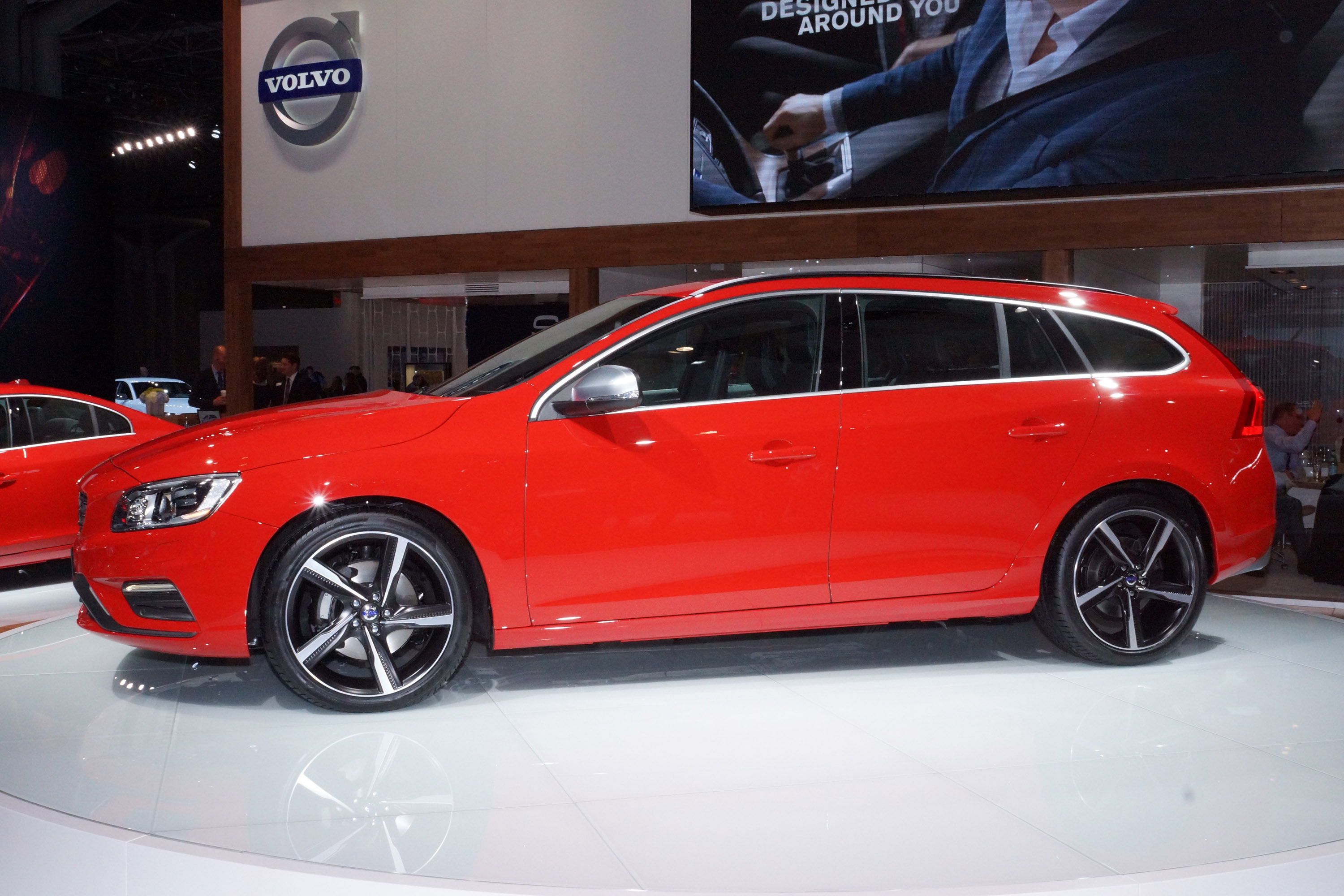 Volvo V60 R-Design photo #4