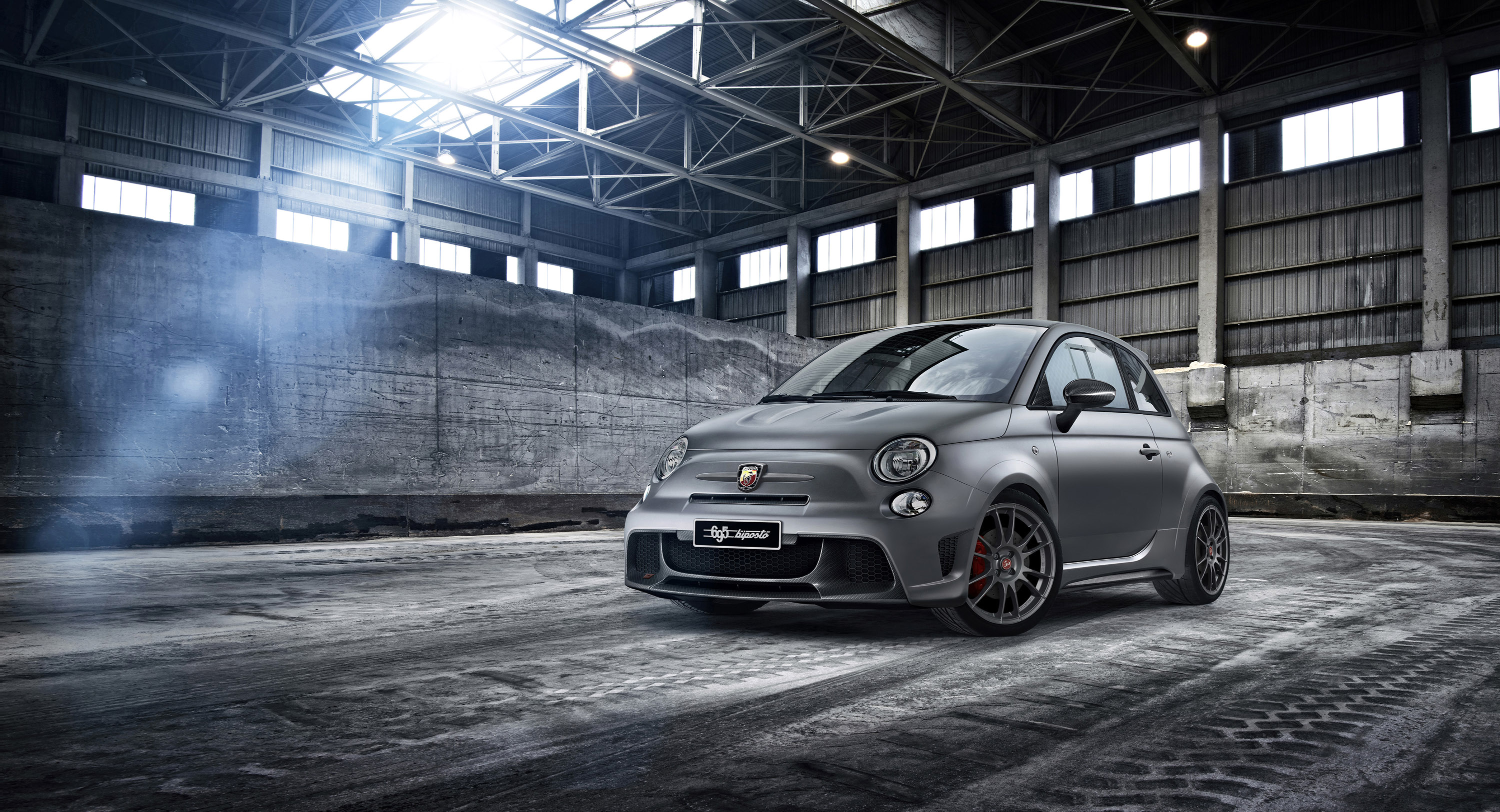 Abarth 695 Biposto photo #1