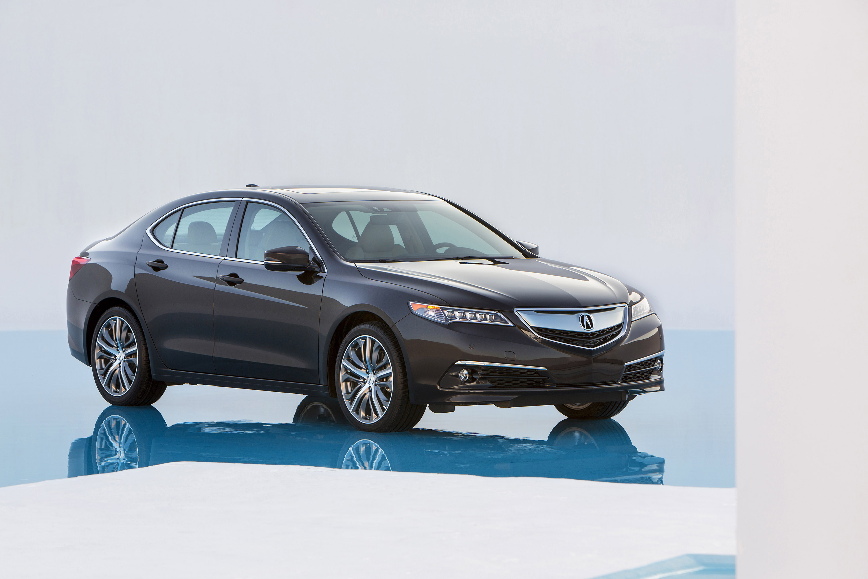 Acura TLX photo #17