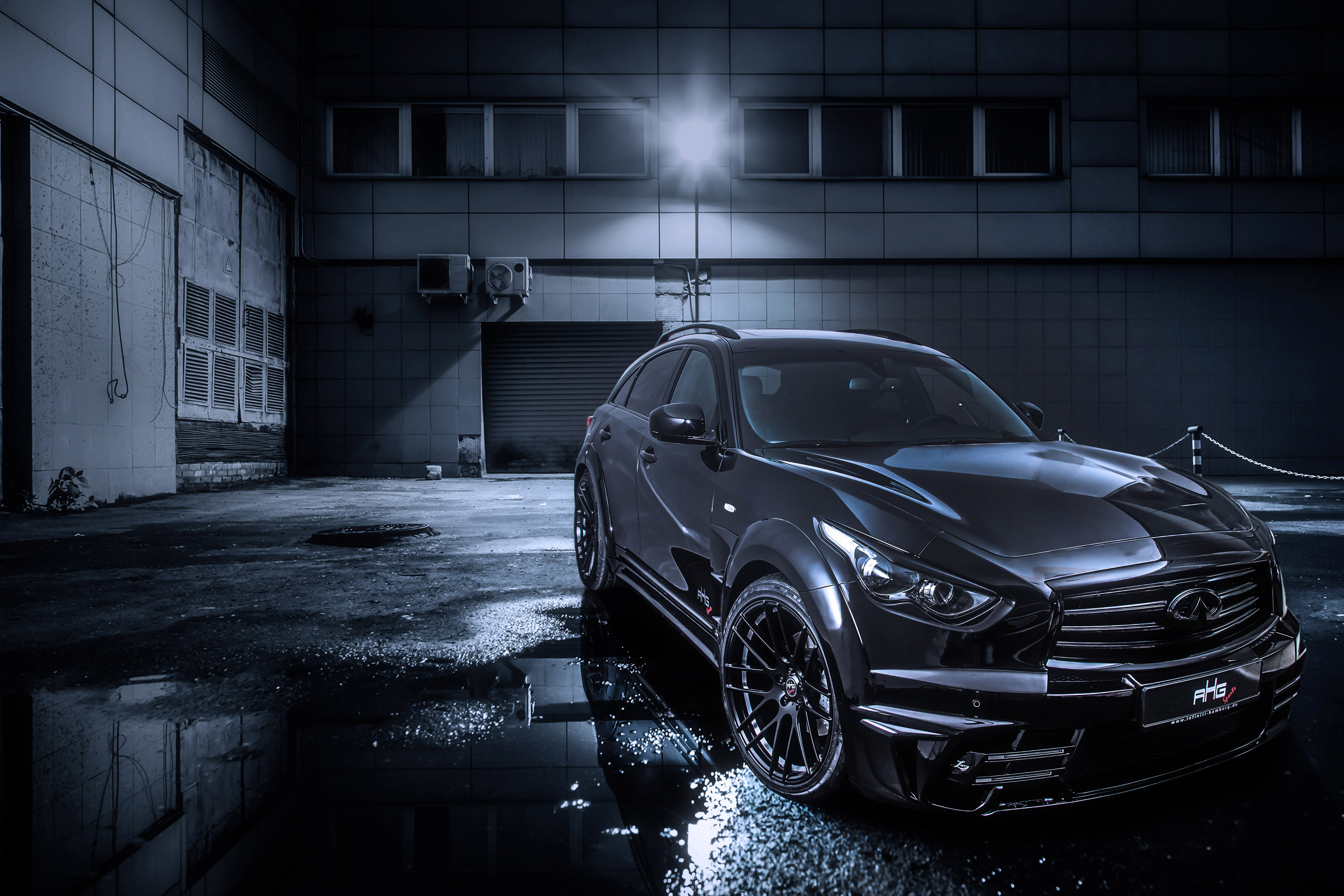 AHG-Sports Infiniti QX70 LR3 photo #2