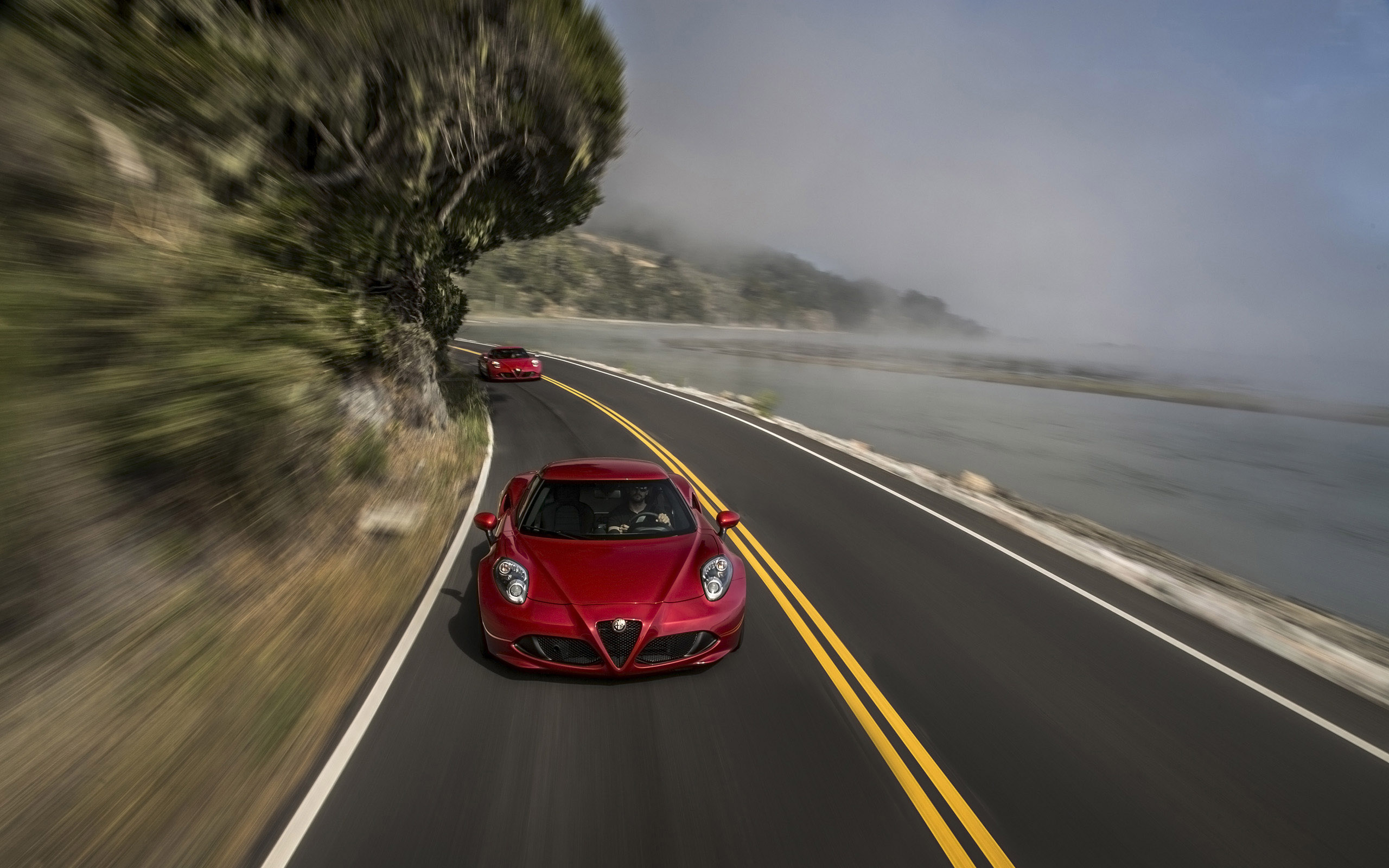 Alfa Romeo 4C Coupe US-Version photo #55