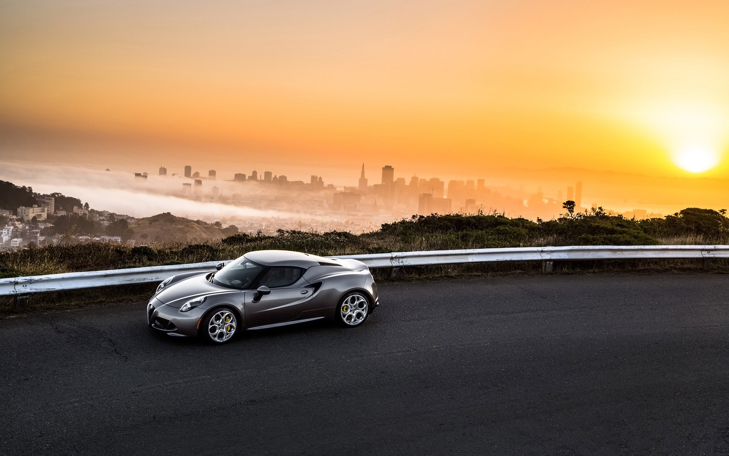 Alfa Romeo 4C Coupe US-Version photo #70