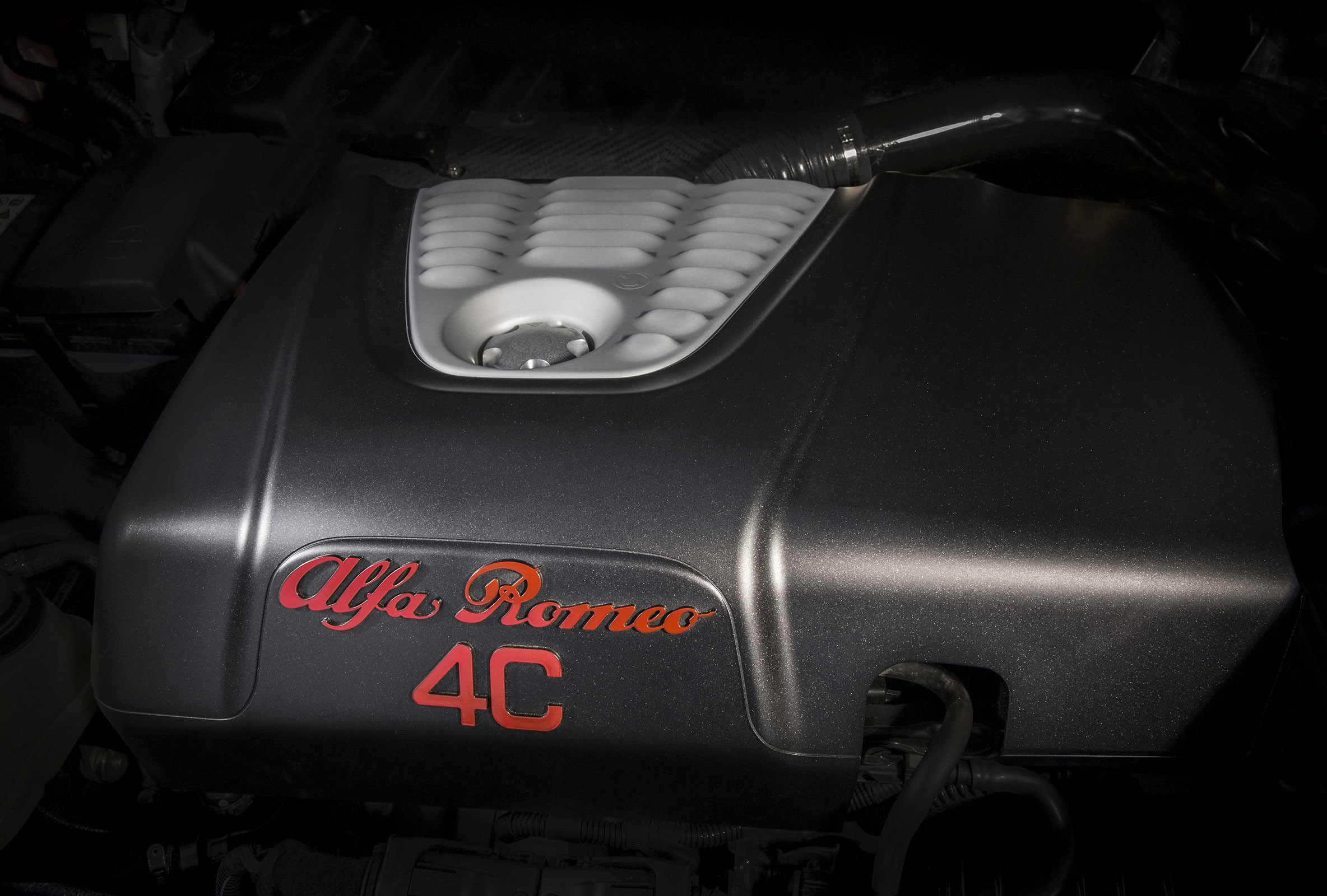 Alfa Romeo 4C Coupe US-Version photo #88