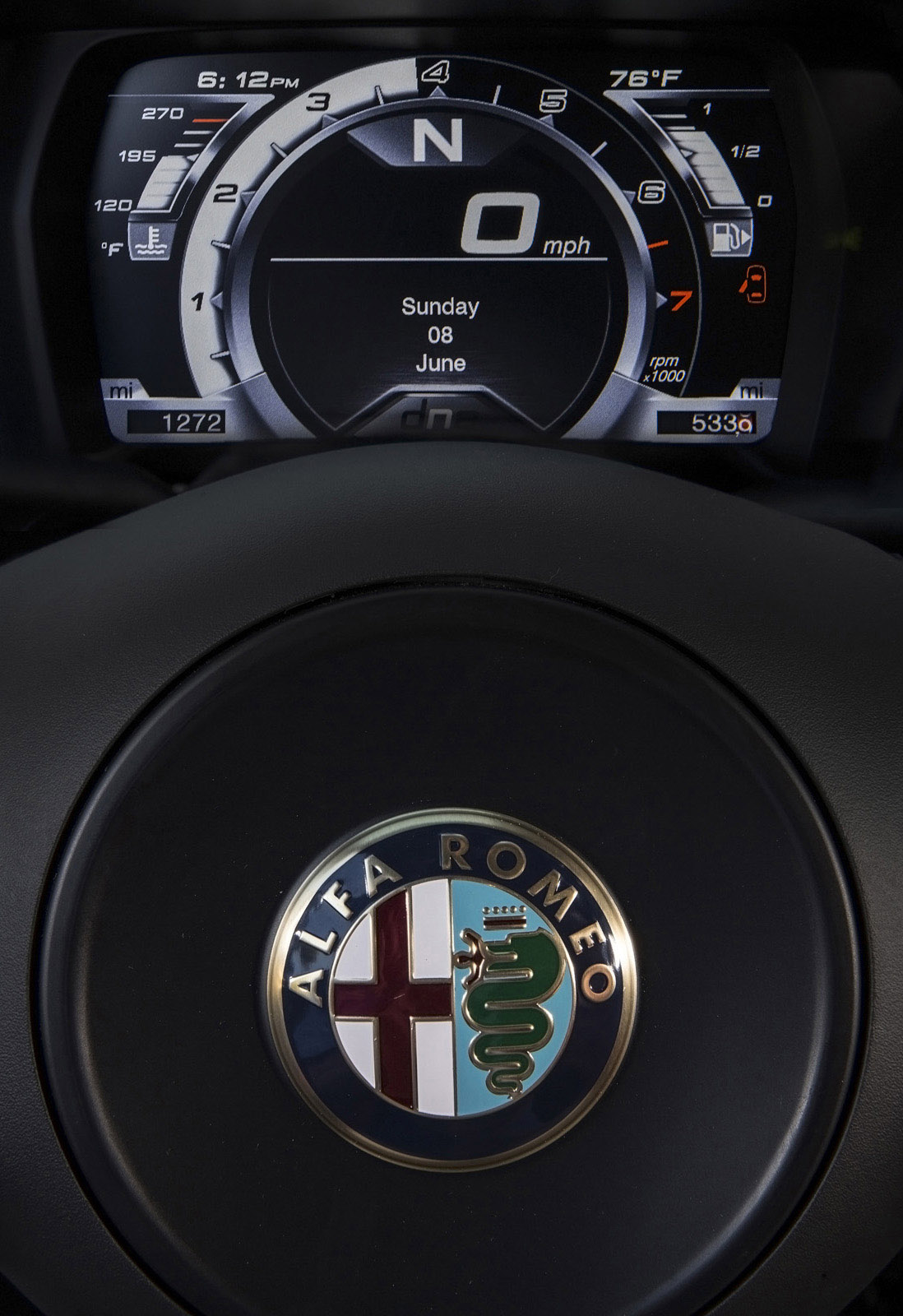 Alfa Romeo 4C Coupe US-Version photo #92