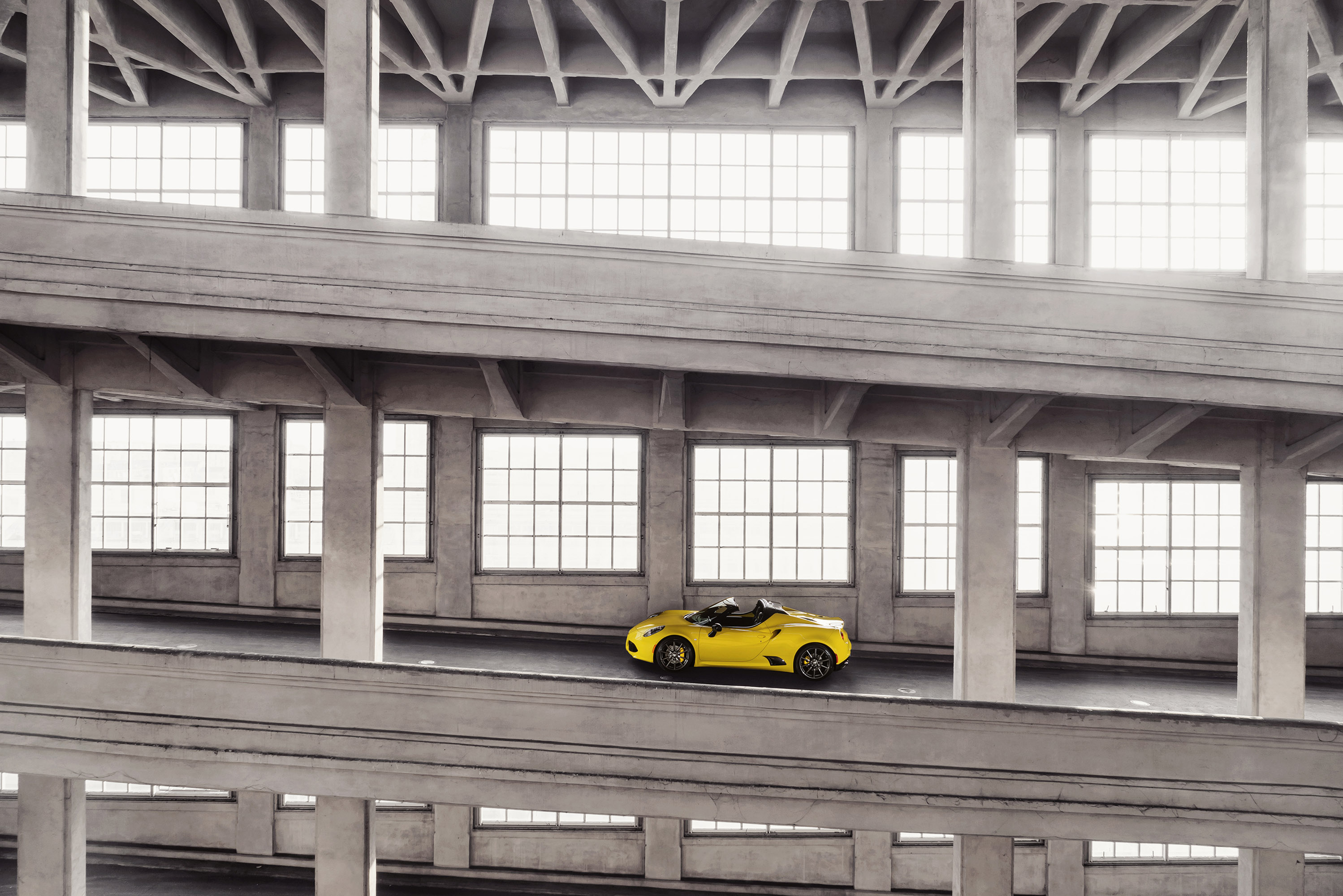 Alfa Romeo 4C Spider photo #45