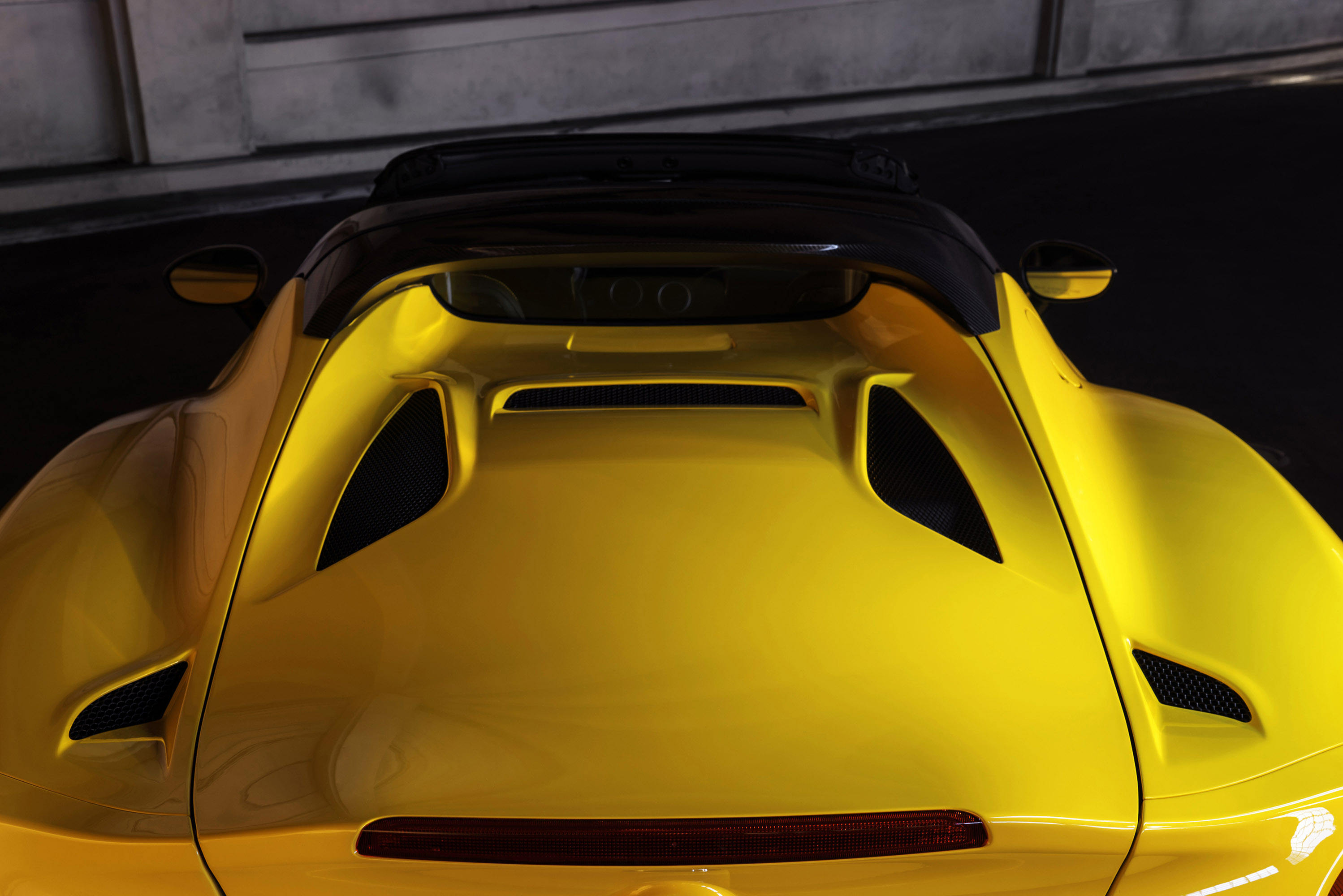 Alfa Romeo 4C Spider photo #57