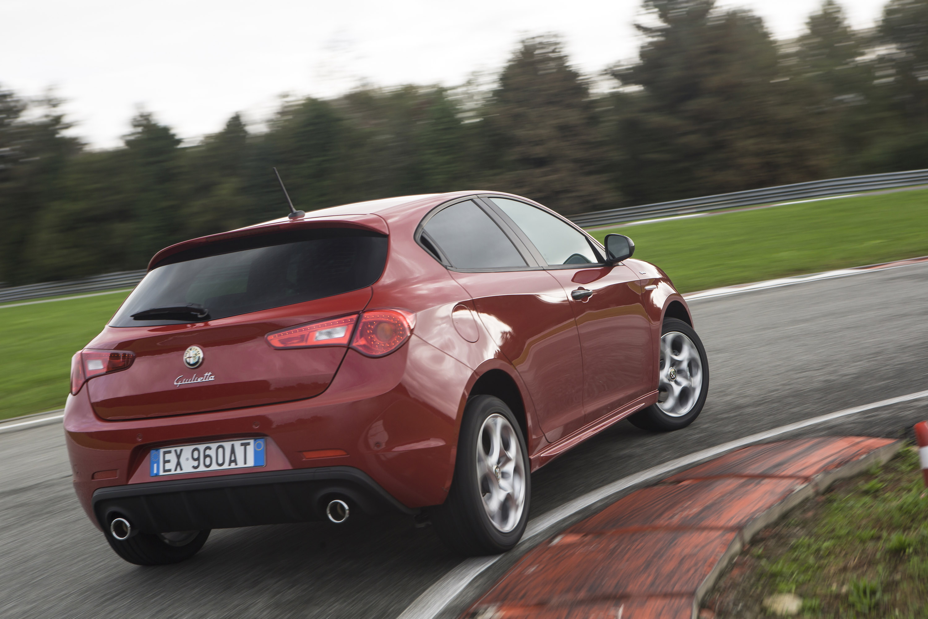Alfa Romeo Giulietta Sprint photo #40