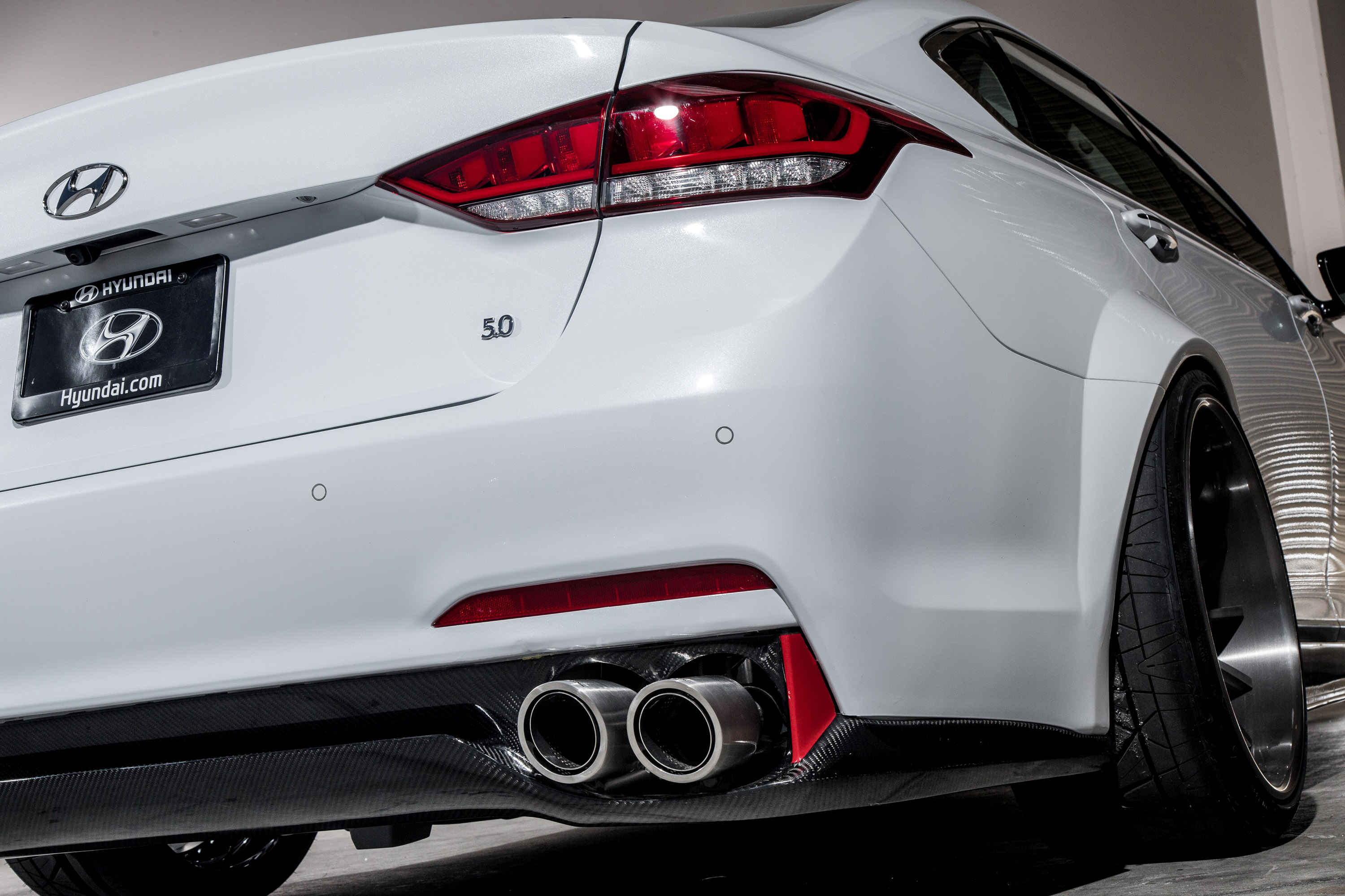 ARK Hyundai Genesis Sedan photo #16