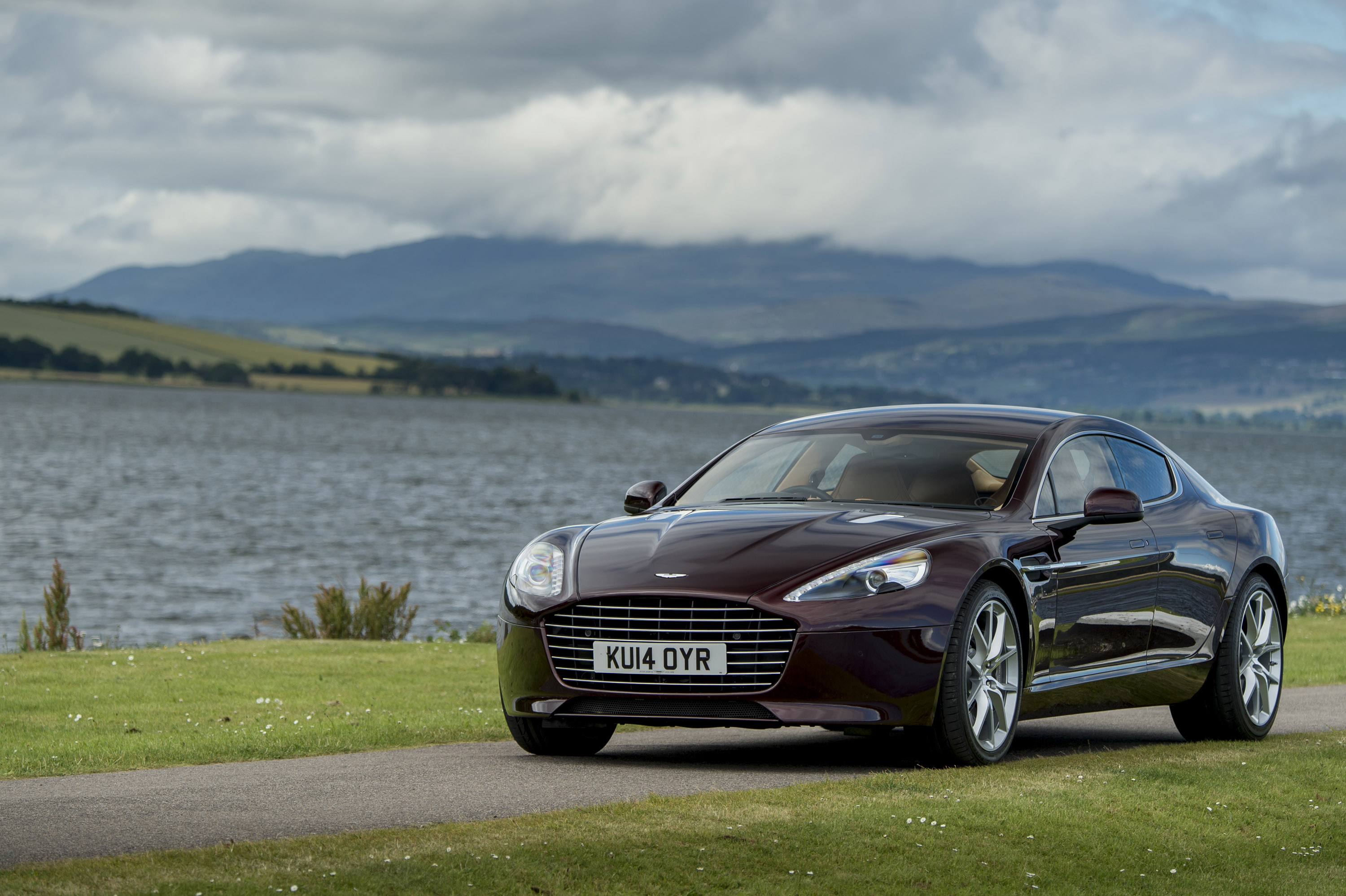 Aston Martin Rapide S photo #2