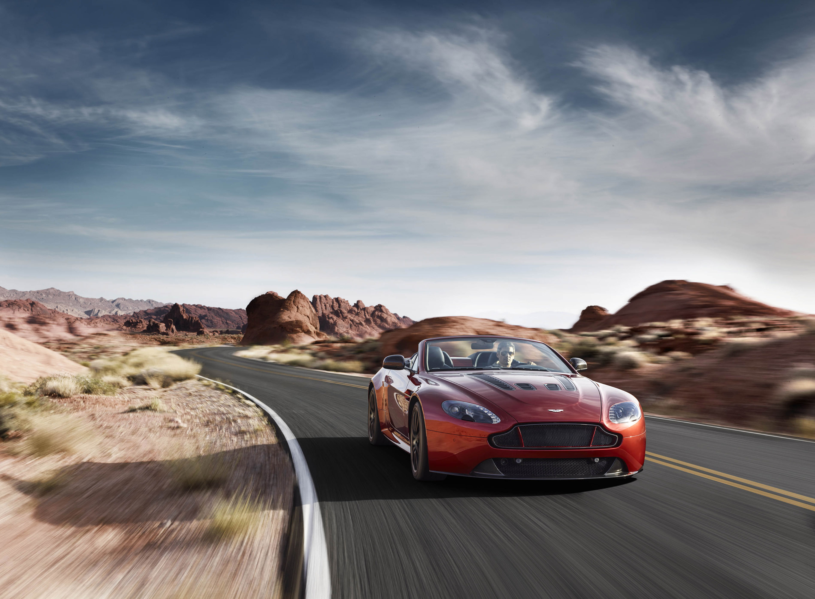 Aston Martin V12 Vantage S Roadster photo #3