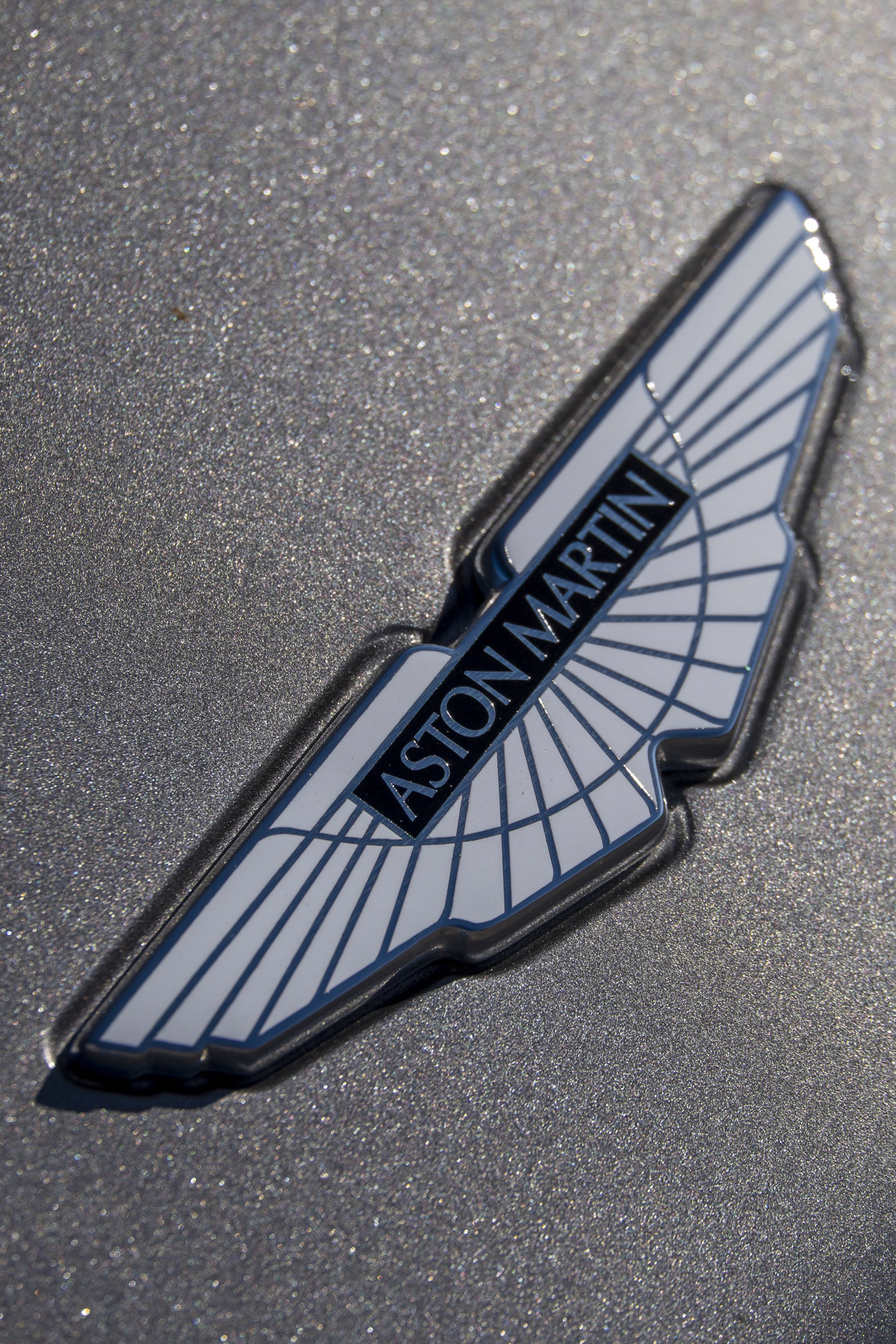 Aston Martin Vanquish photo #20