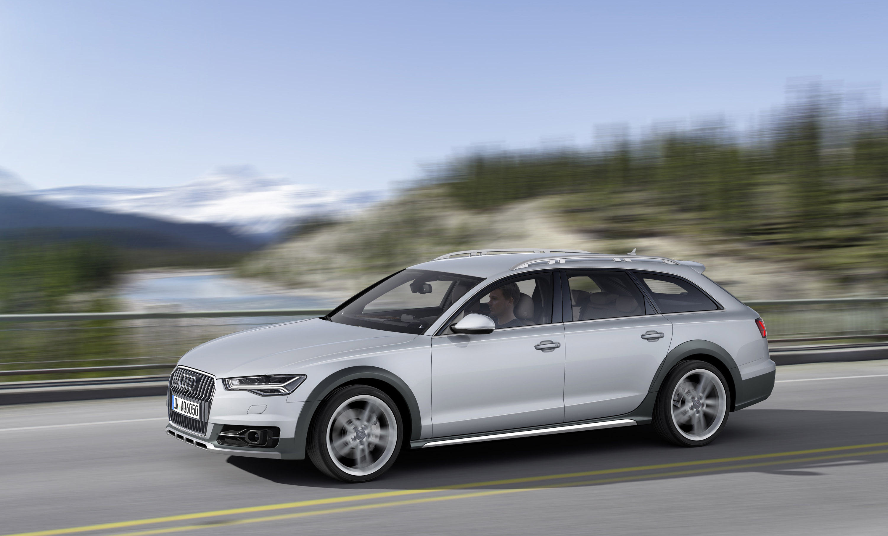 Audi A6 Allroad Quattro photo #3