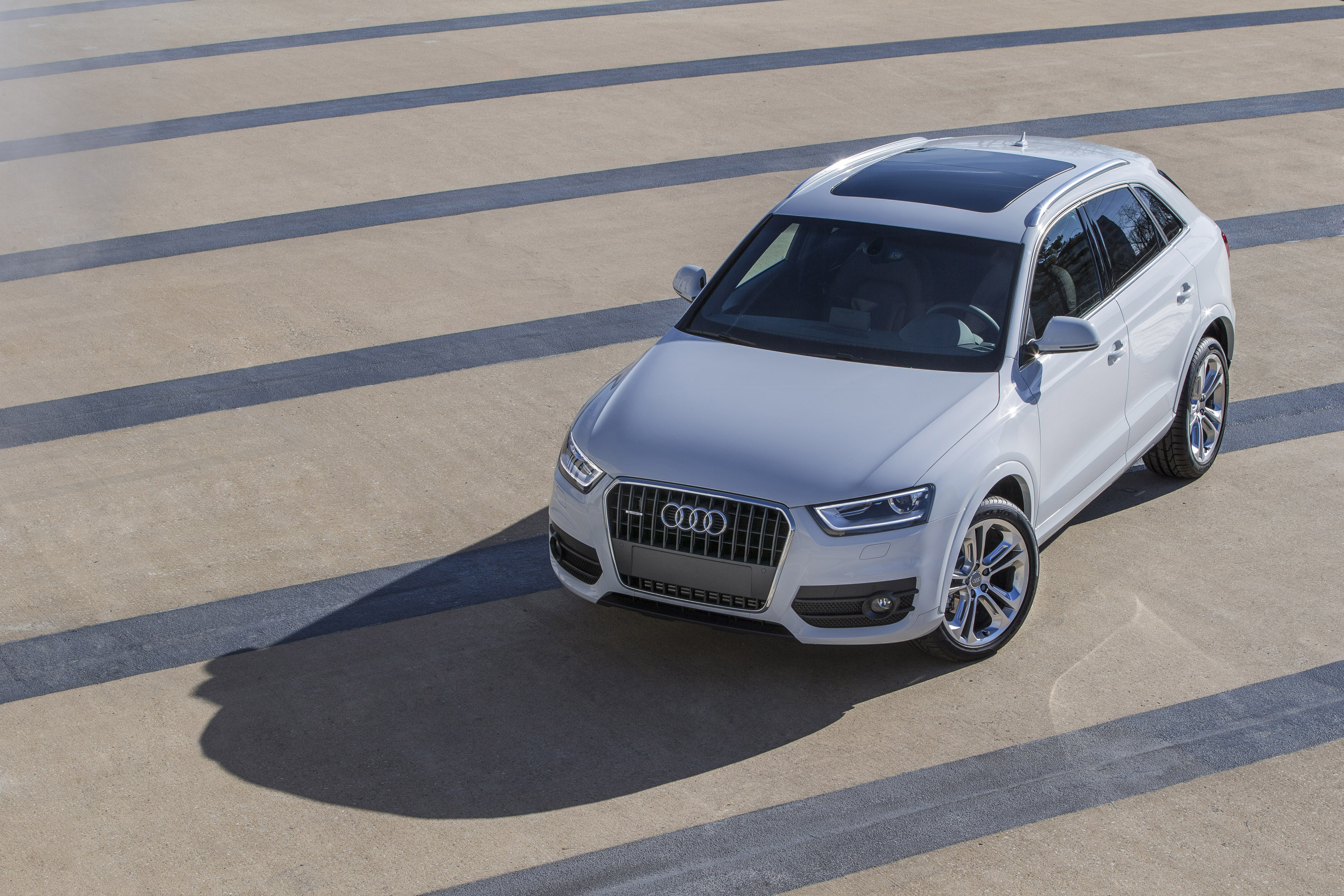 Audi Q3 photo #5