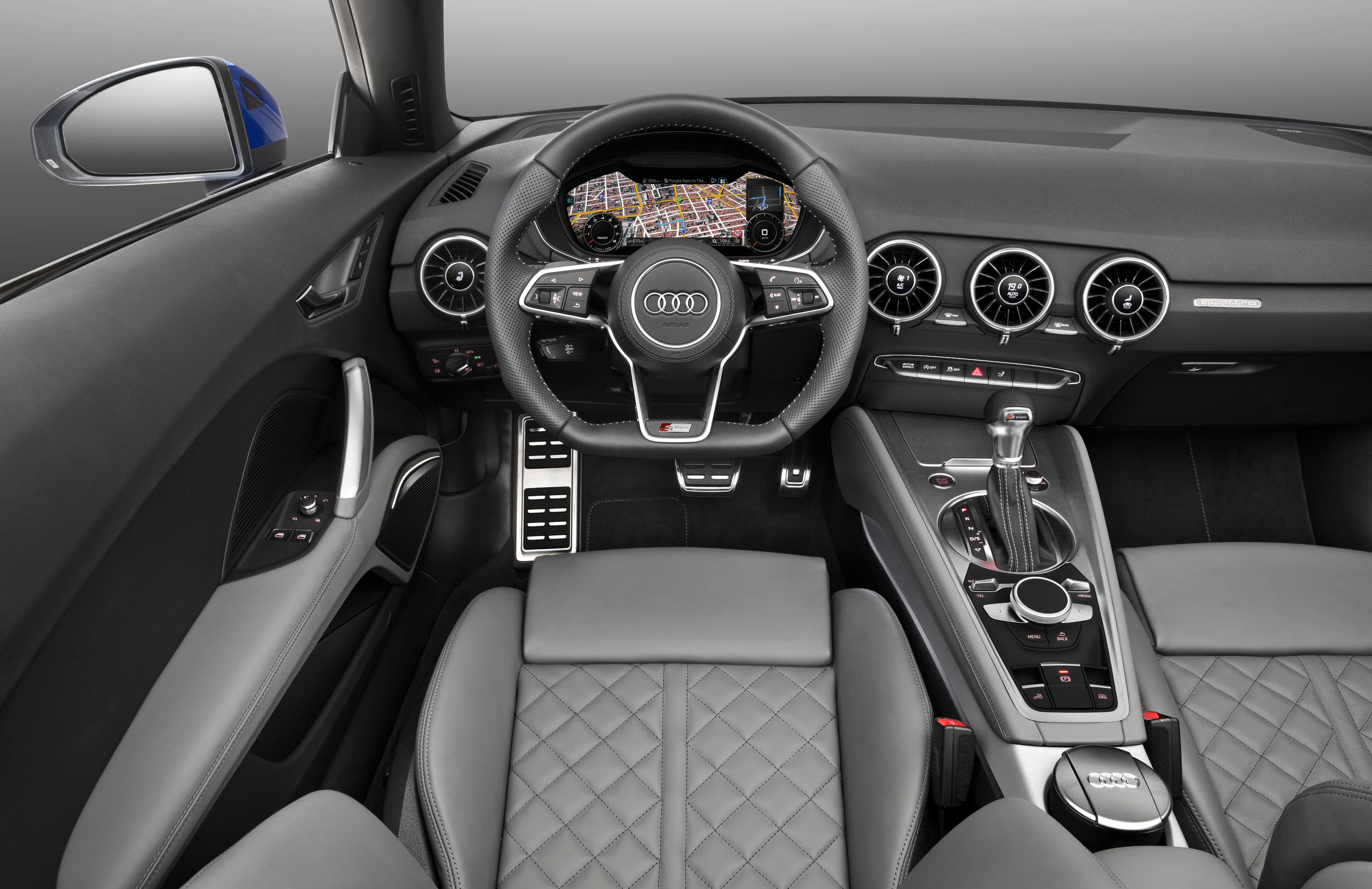 Audi TT Roadster photo #13