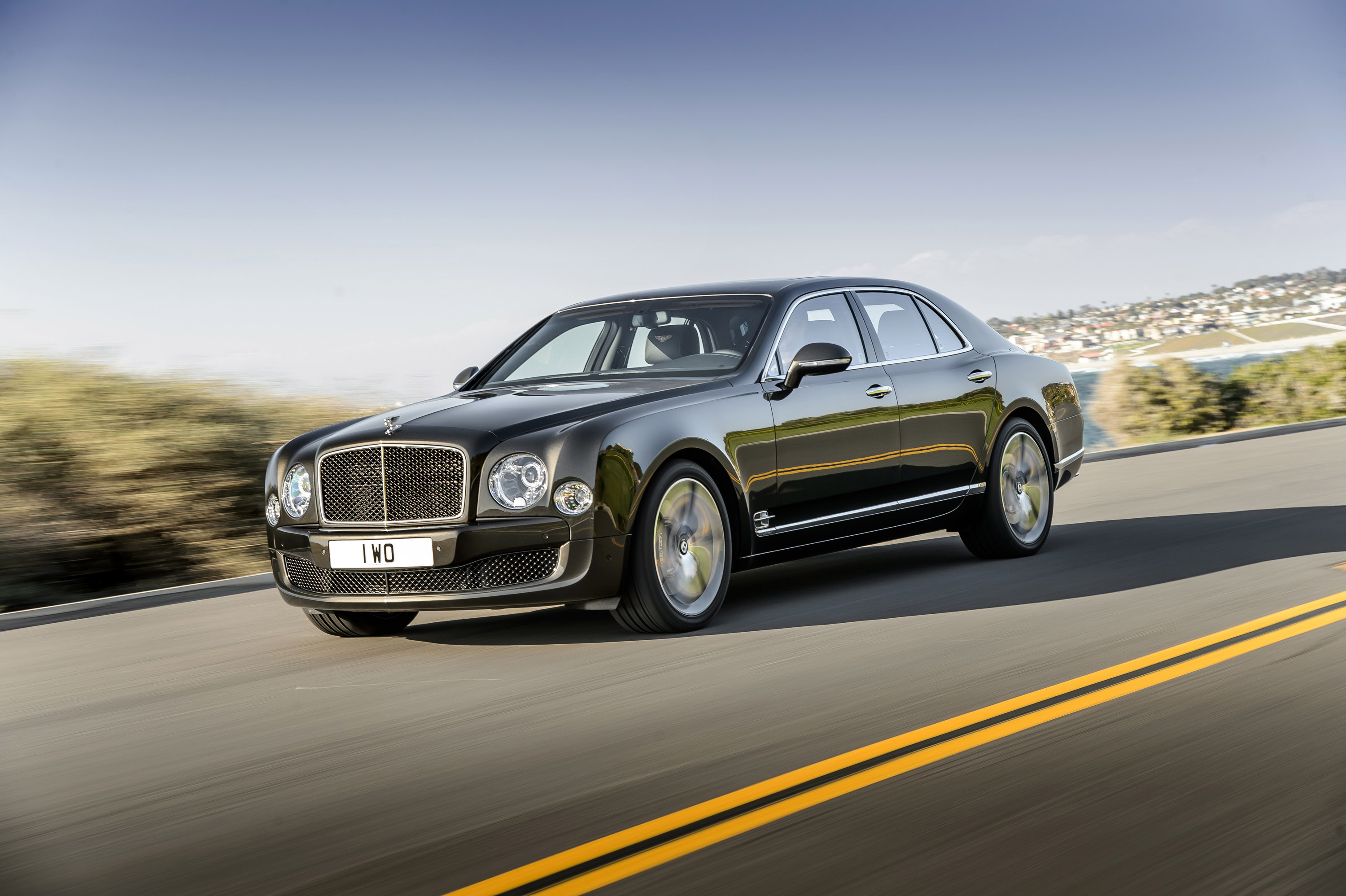 Bentley Mulsanne Speed photo #3