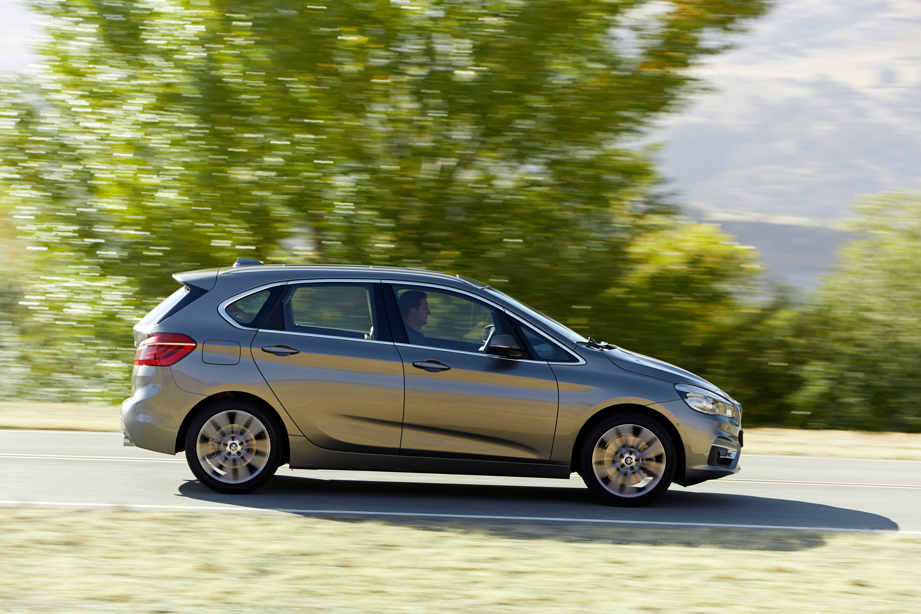 BMW 2-Series Active Tourer photo #15