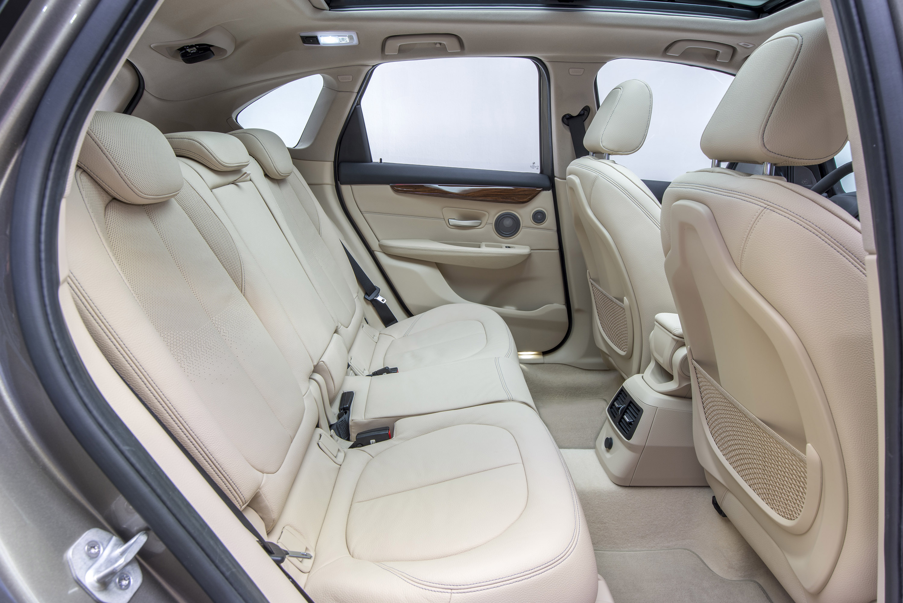 BMW 2-Series Active Tourer photo #43
