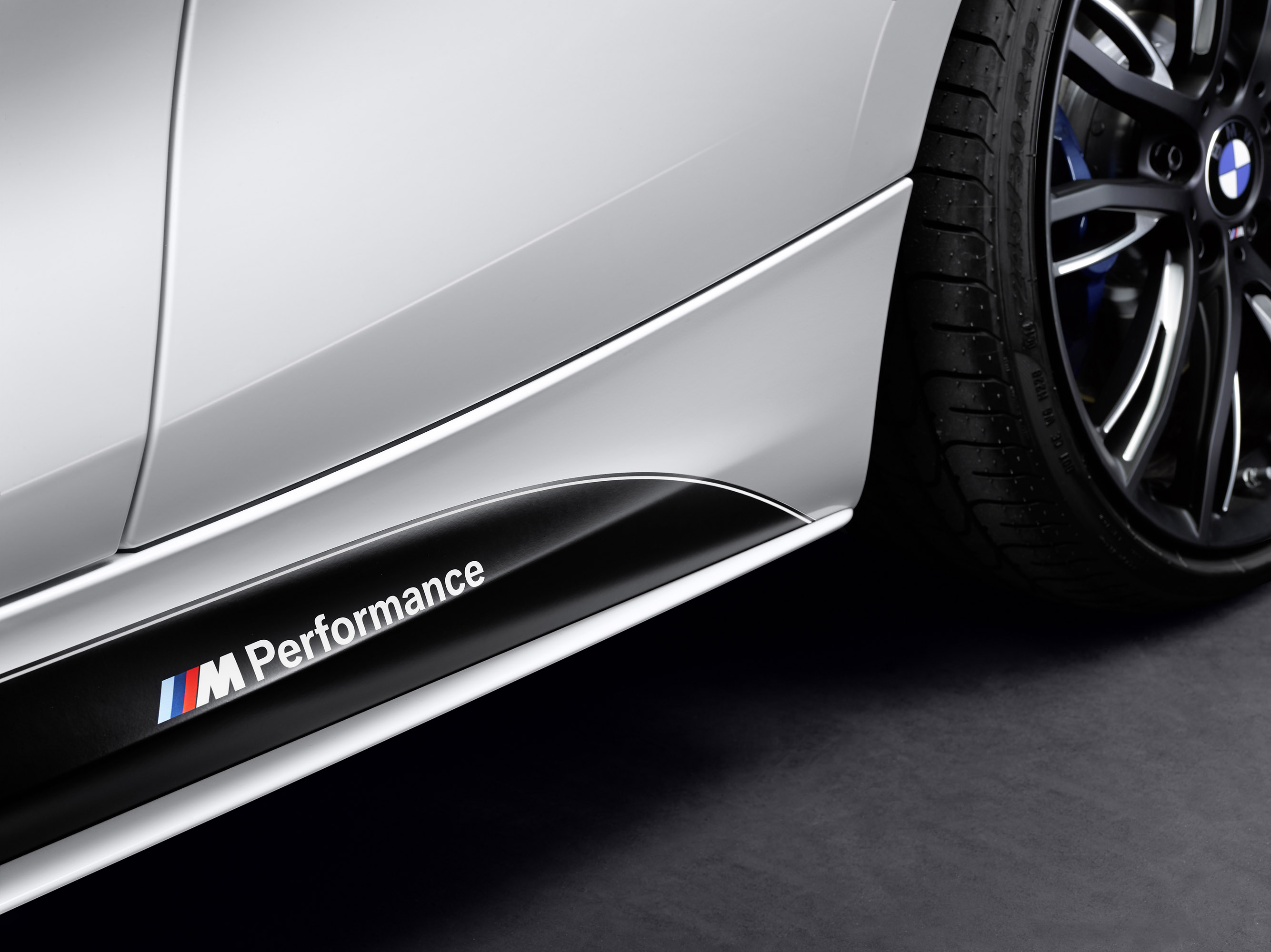 BMW 2-Series Convertible M Performance Parts photo #10