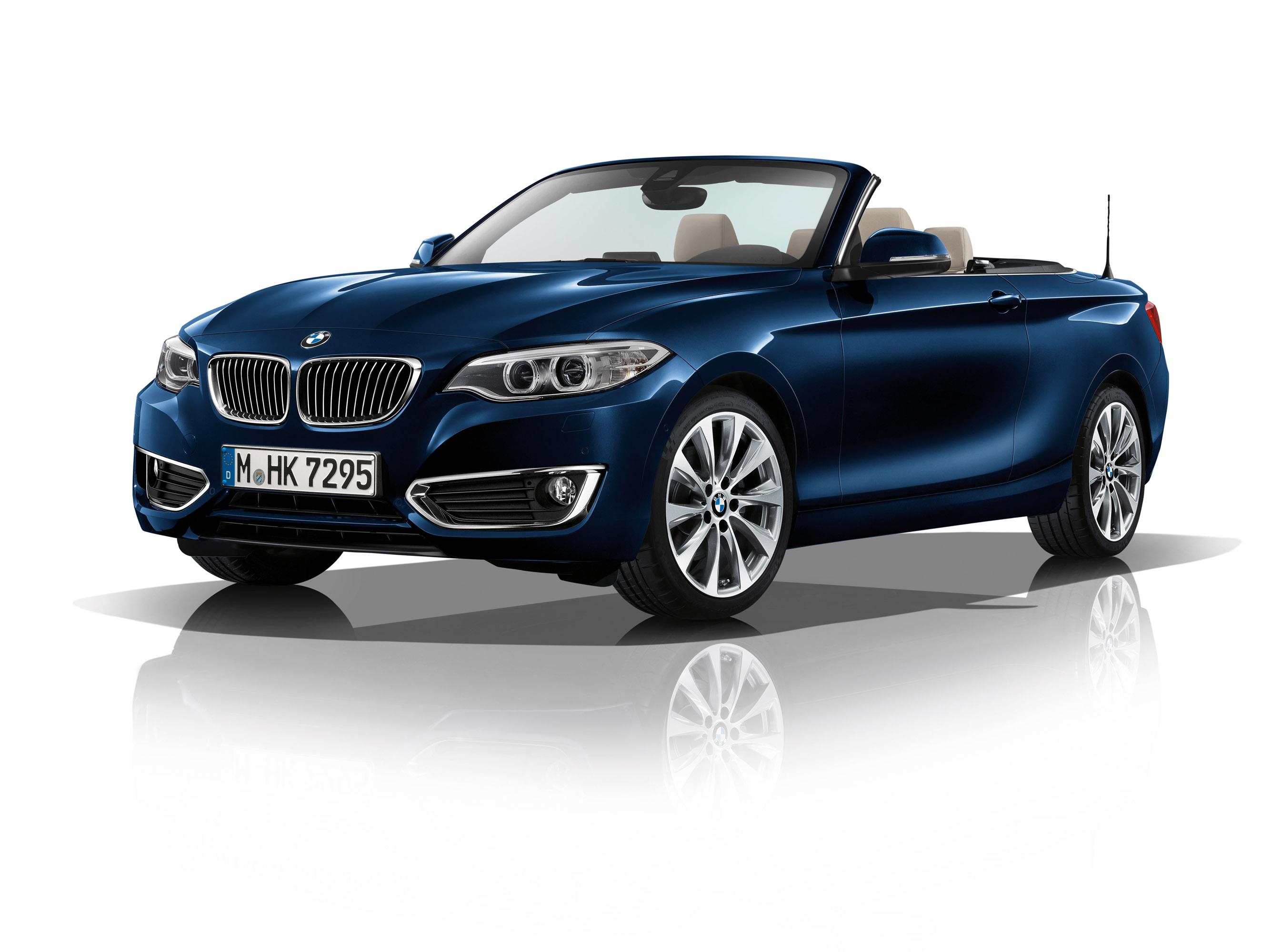 BMW 2-Series Convertible photo #18