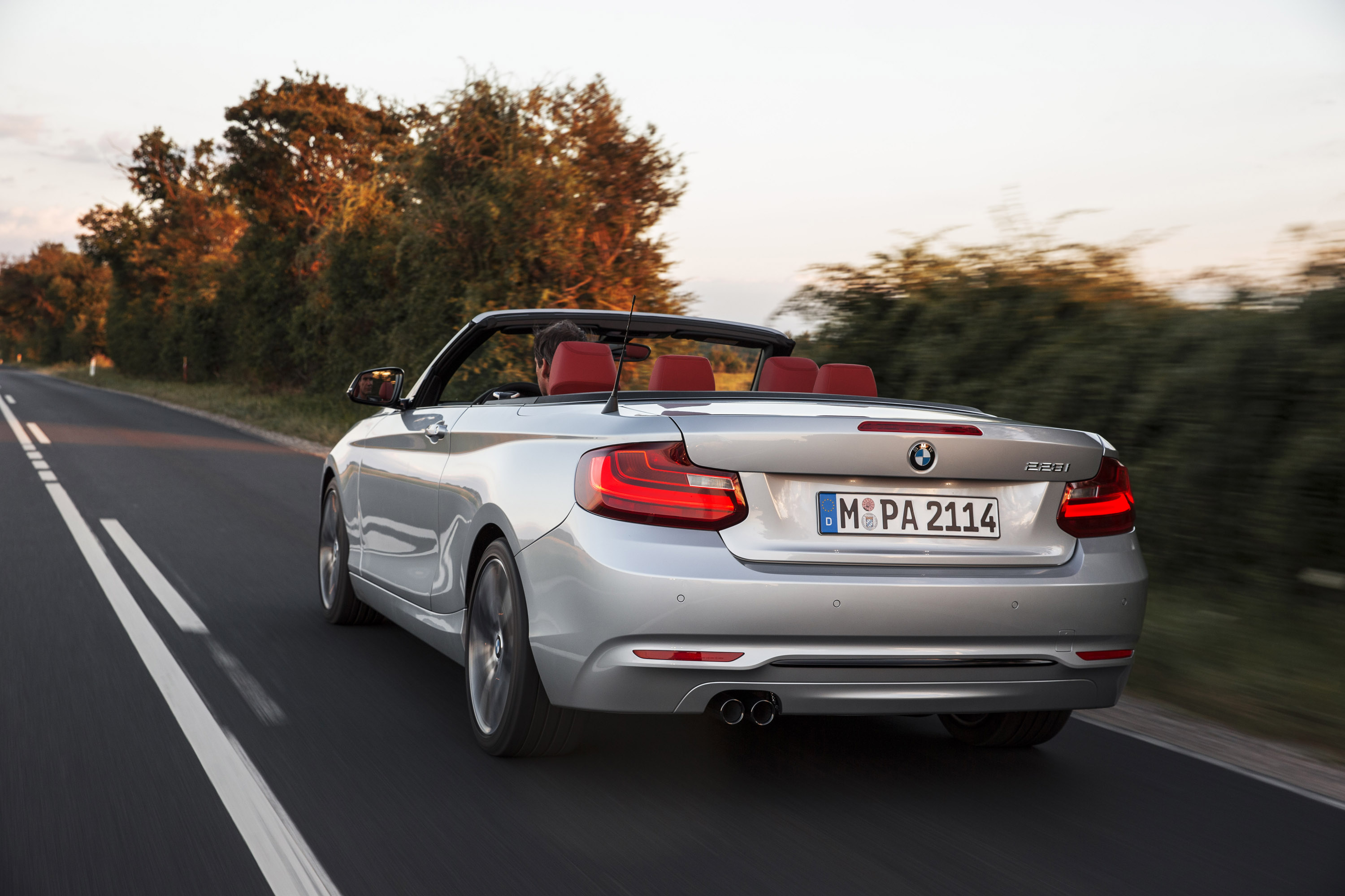 BMW 2-Series Convertible photo #36