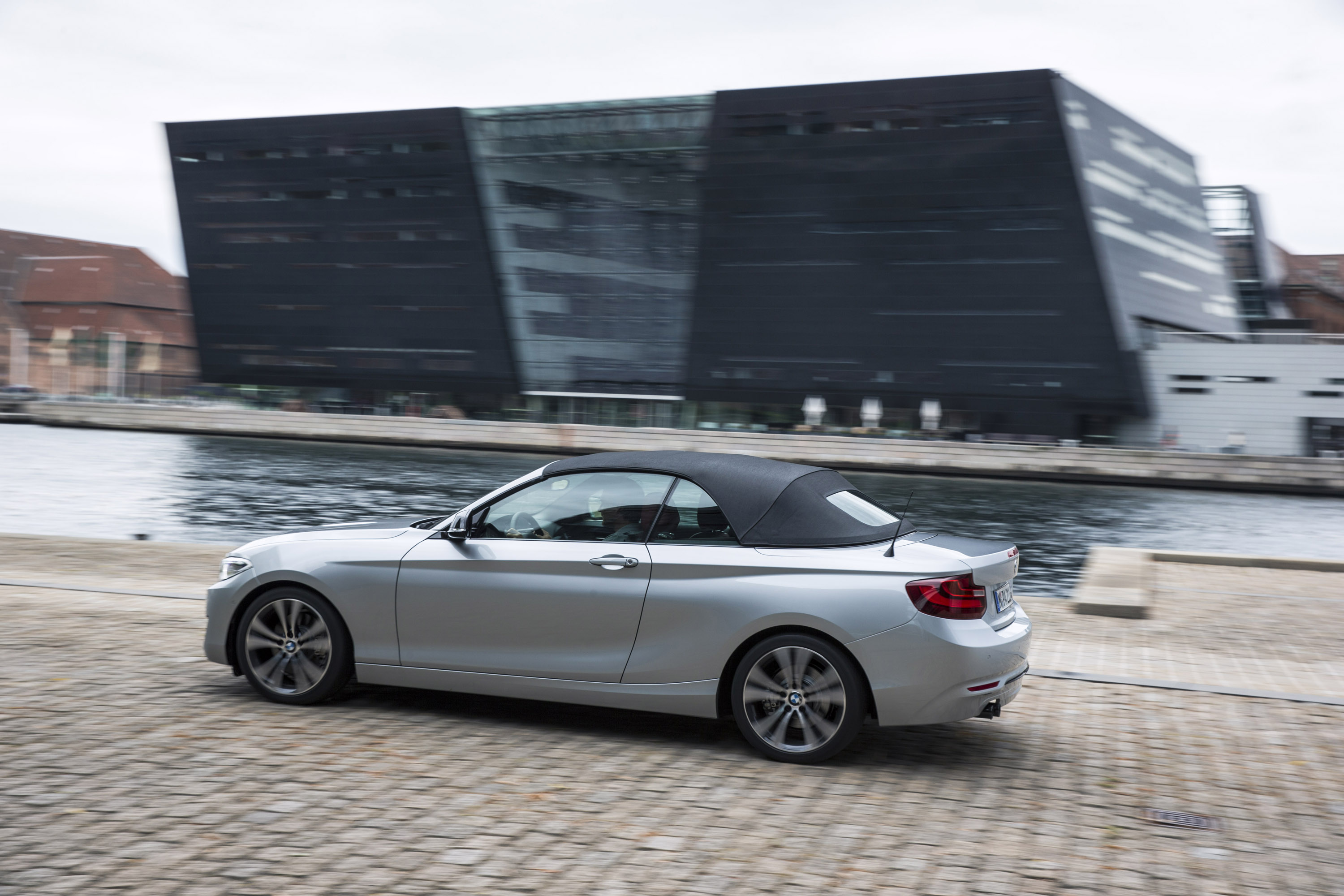 BMW 2-Series Convertible photo #37