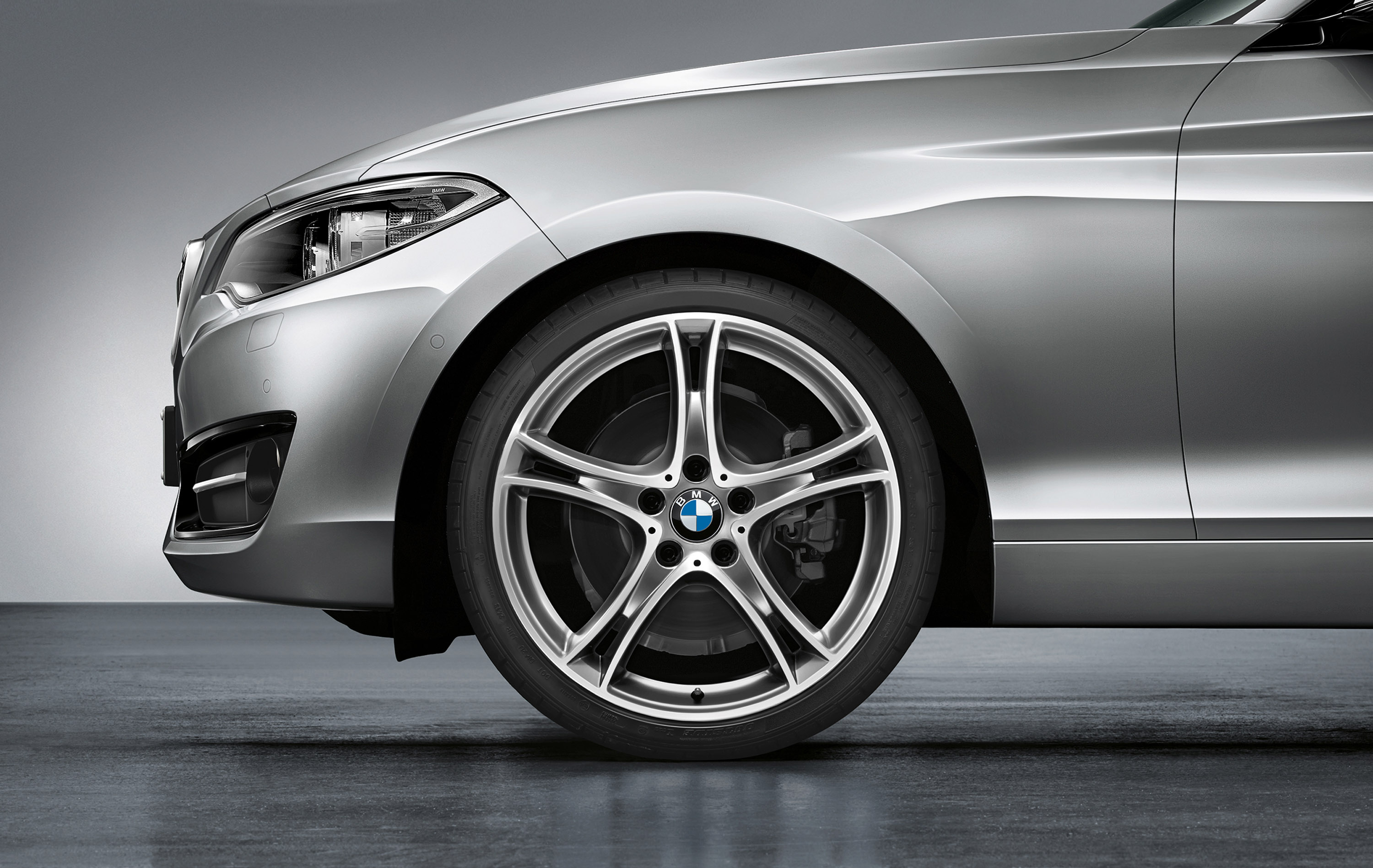 BMW 2-Series Convertible photo #42