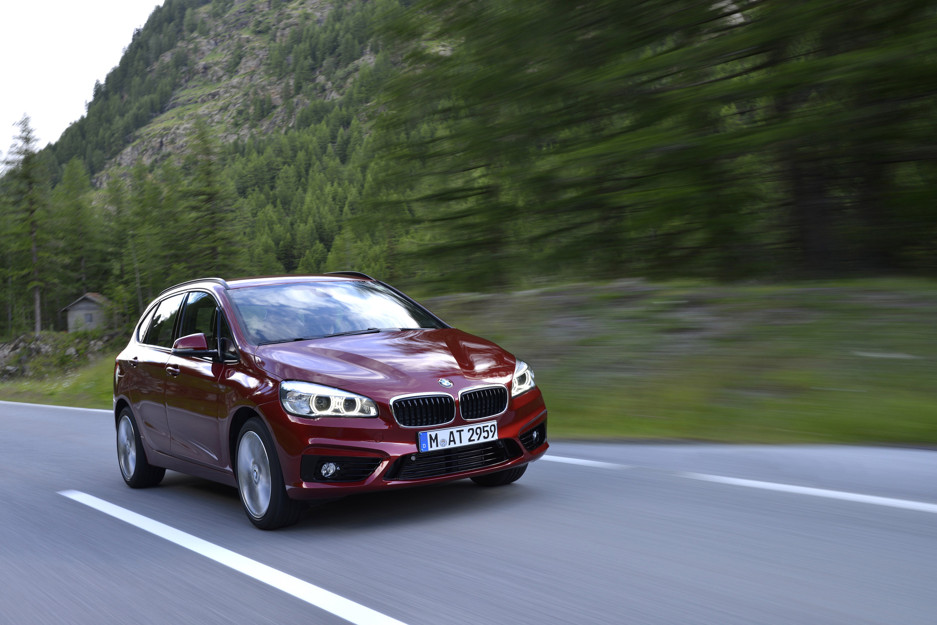 BMW 218d Active Tourer photo #15