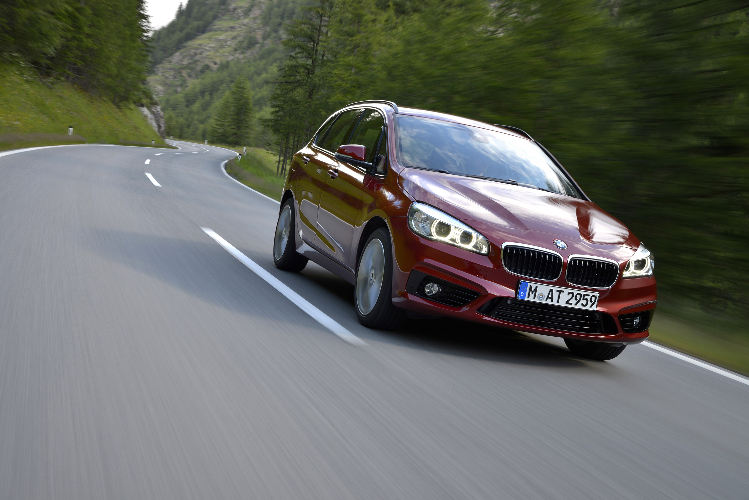 BMW 218d Active Tourer photo #16