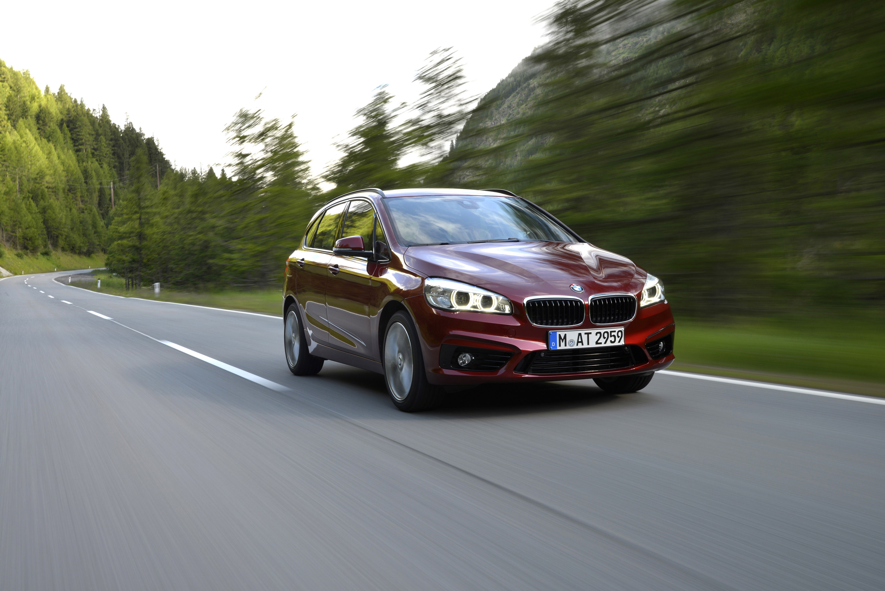BMW 218d Active Tourer photo #17