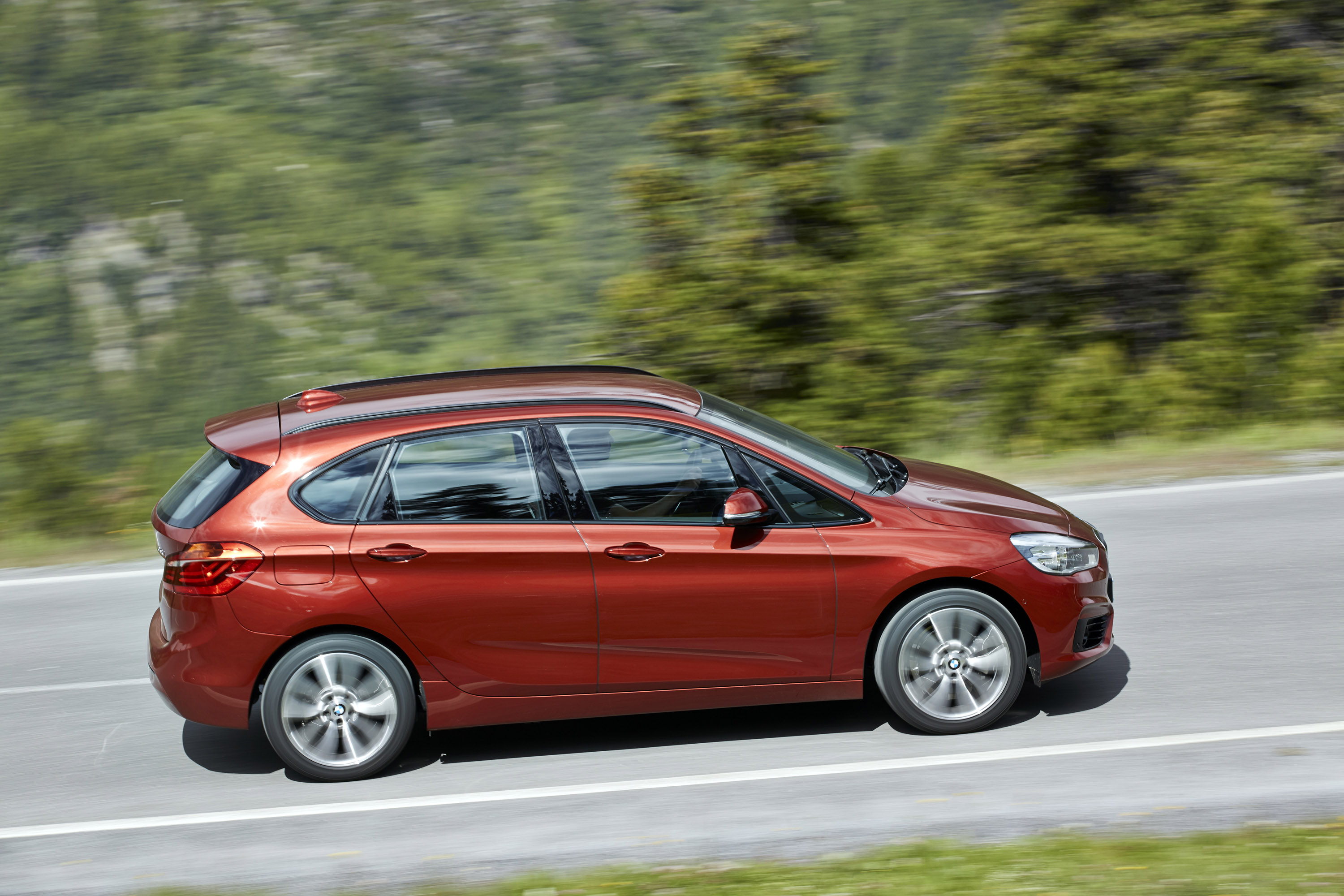 BMW 218d Active Tourer photo #28