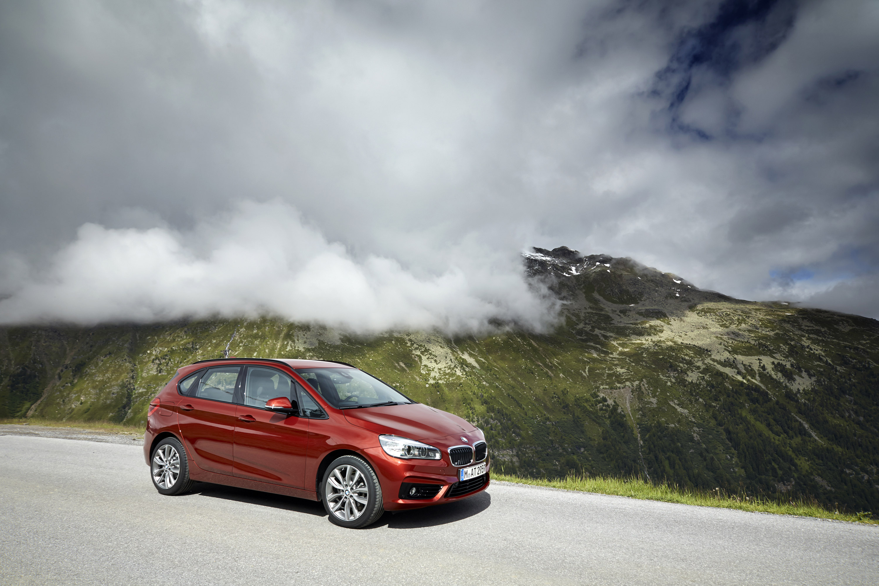 BMW 218d Active Tourer photo #31