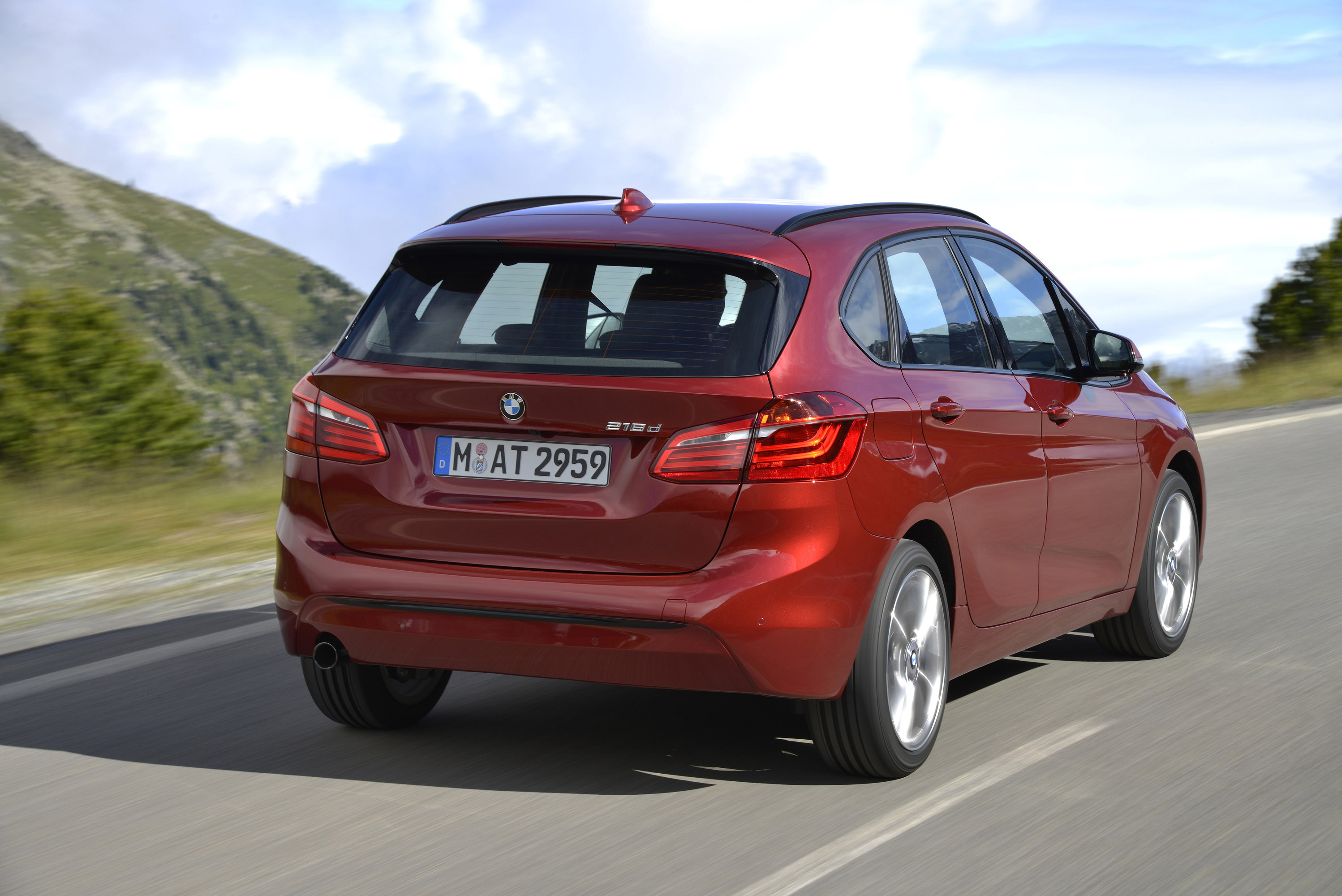 D active. BMW 218d. БМВ 218d Active Tourer. BMW 2 Series Active Tourer. BMW 218d XDRIVE Active Tourer.