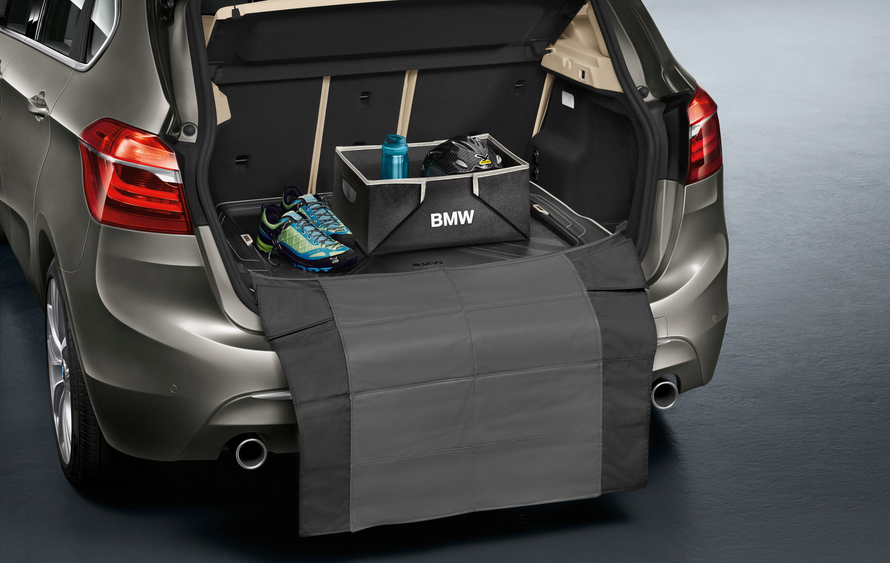 BMW 218d Active Tourer photo #64