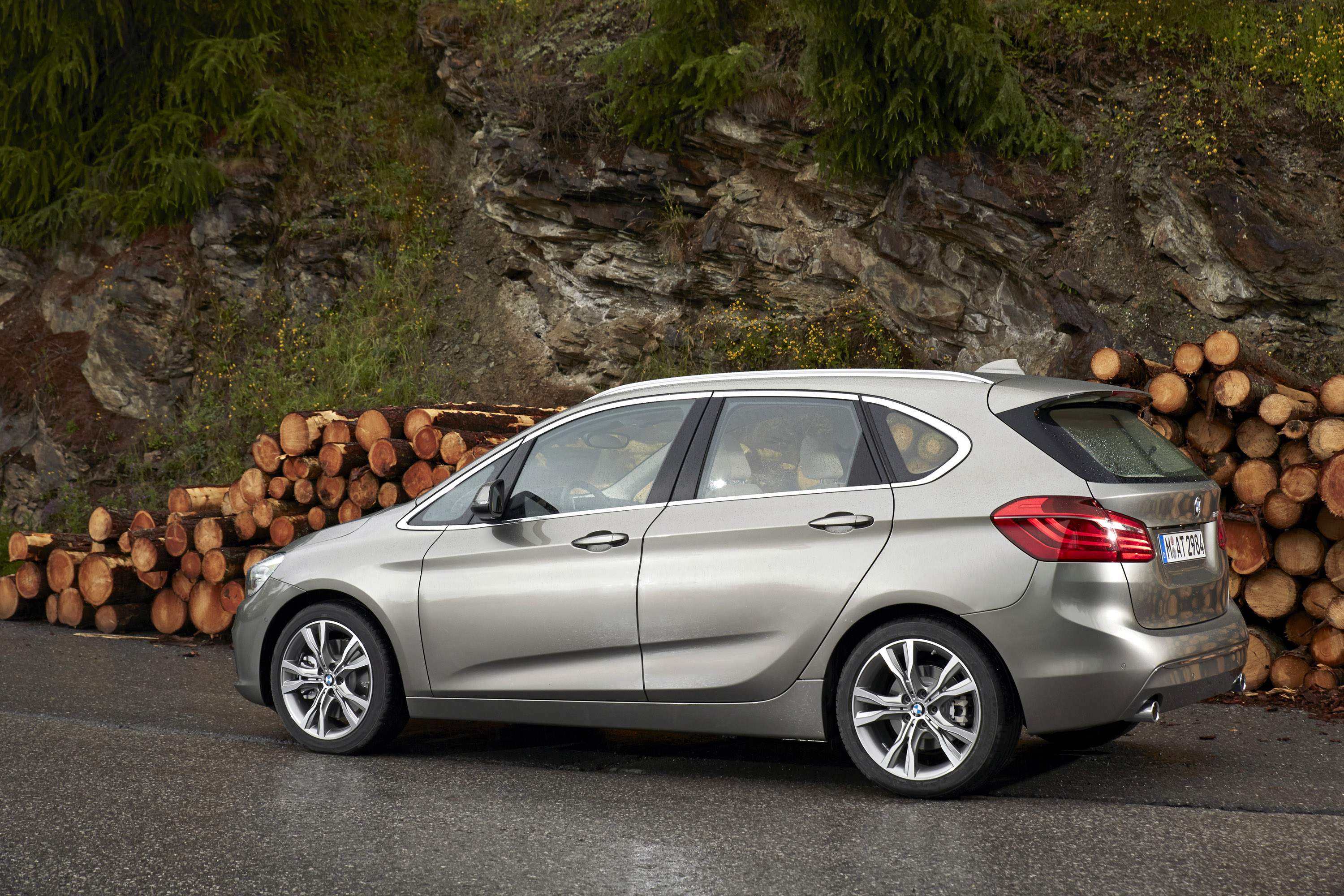 Active tourer. BMW 2 Series Active Tourer. BMW Active Tourer. BMW 2-Series Active Tourer 2015.