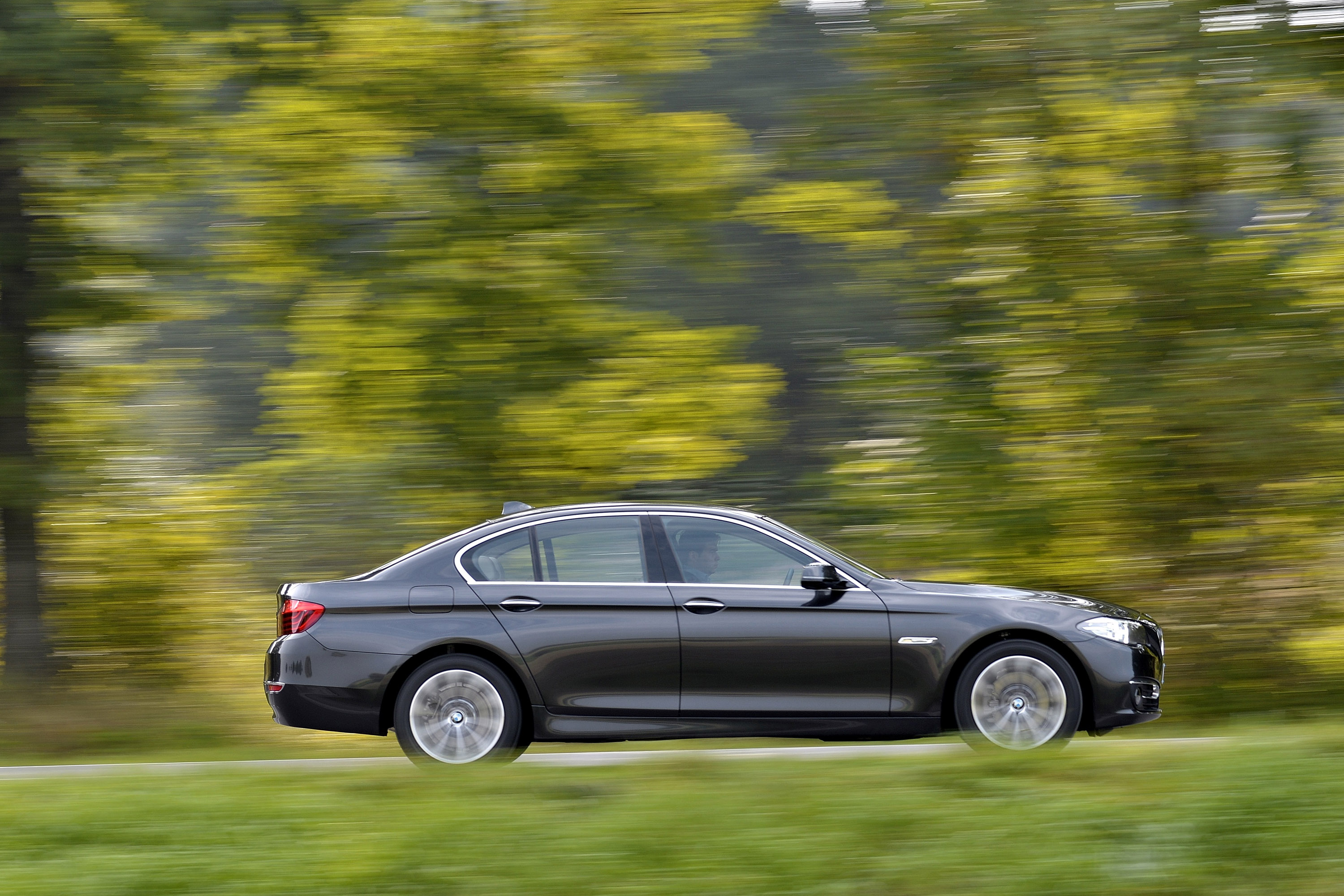 BMW 518d photo #23