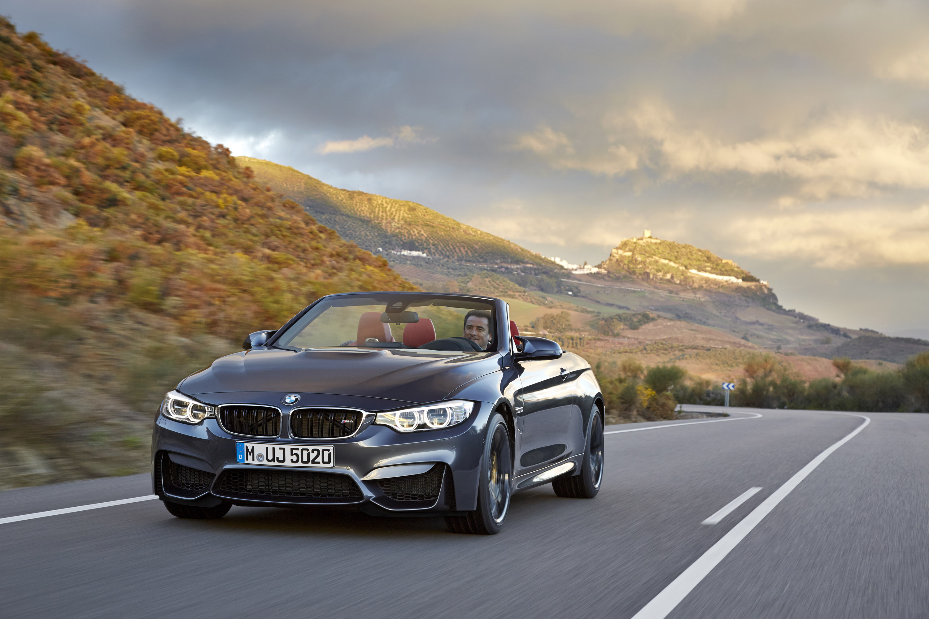 BMW M4 Convertible photo #3