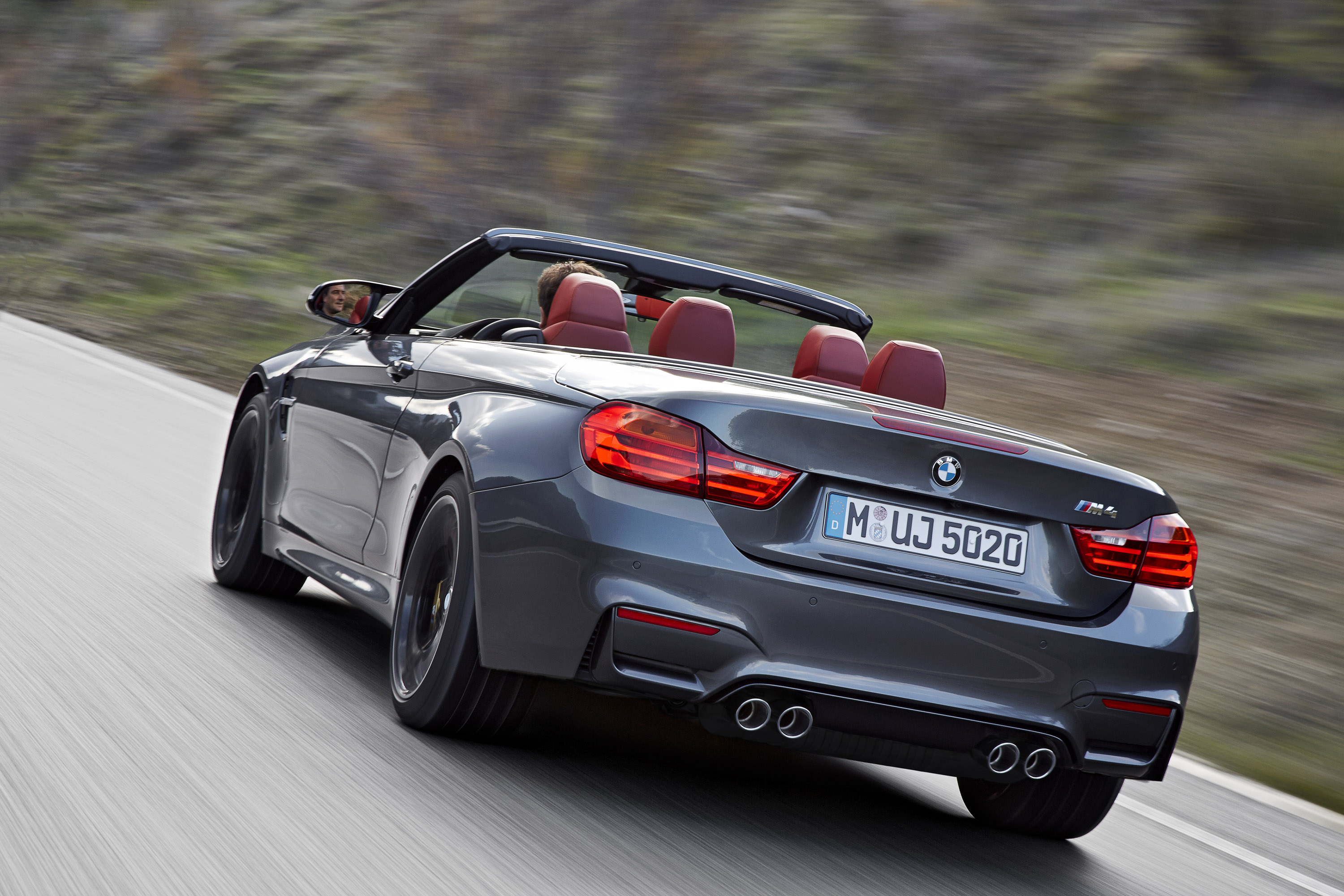 BMW M4 Convertible photo #24