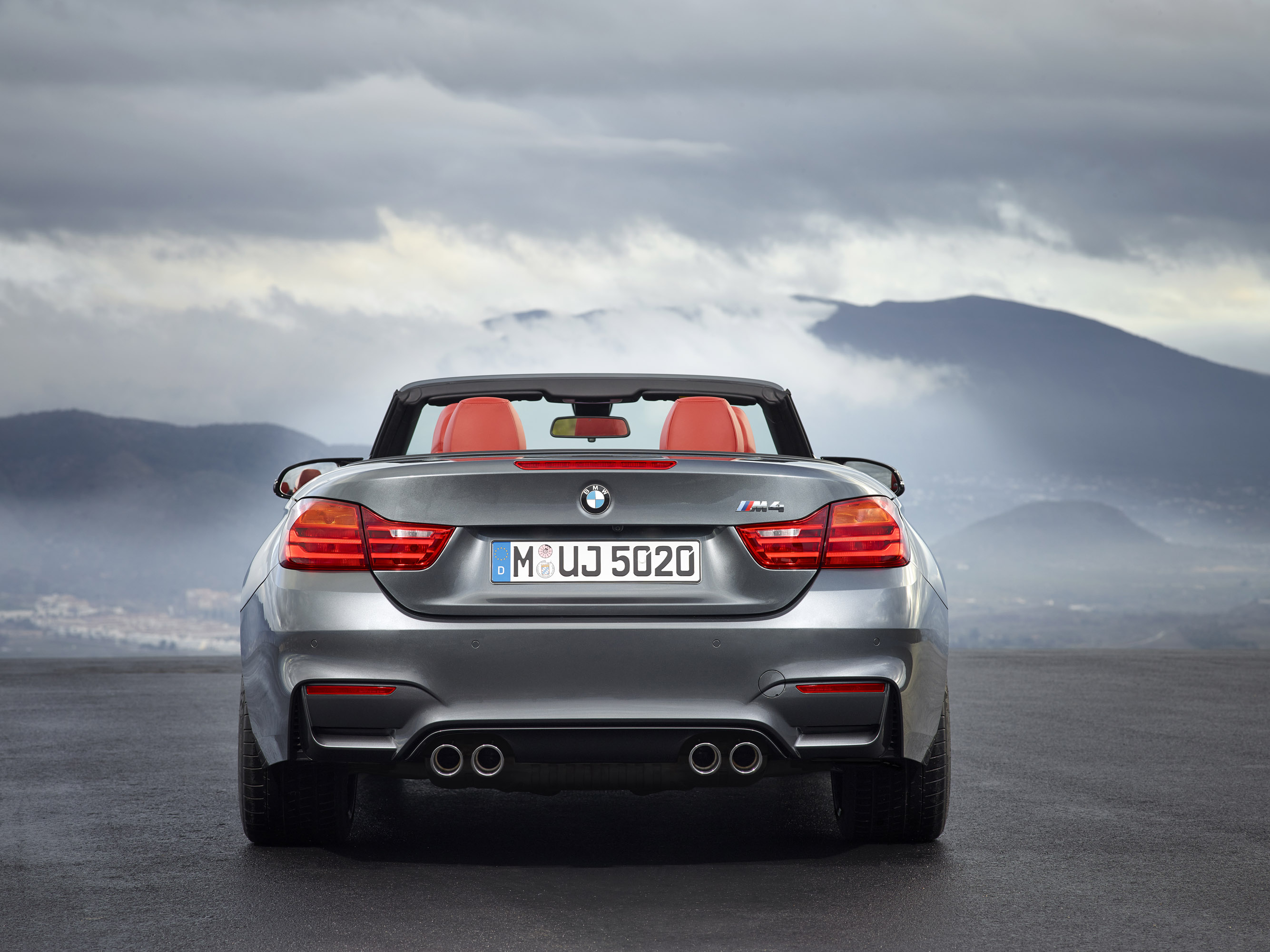 BMW M4 Convertible photo #25