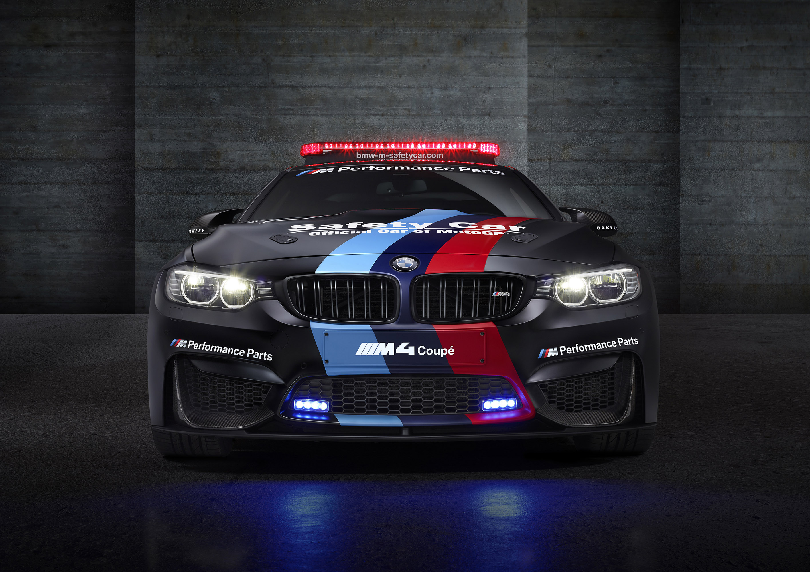 BMW M4 Coupe MotoGP Safety Car photo #2